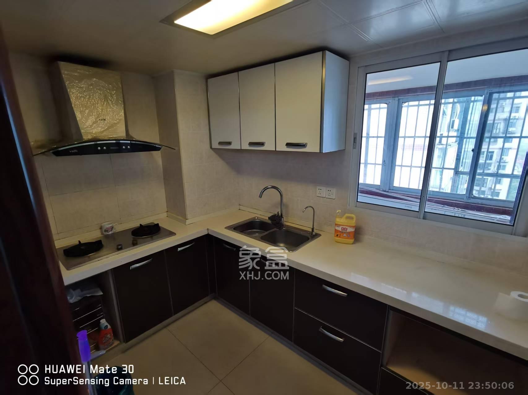 宏景名厦  3室2厅2卫    2700.0元/月室内图