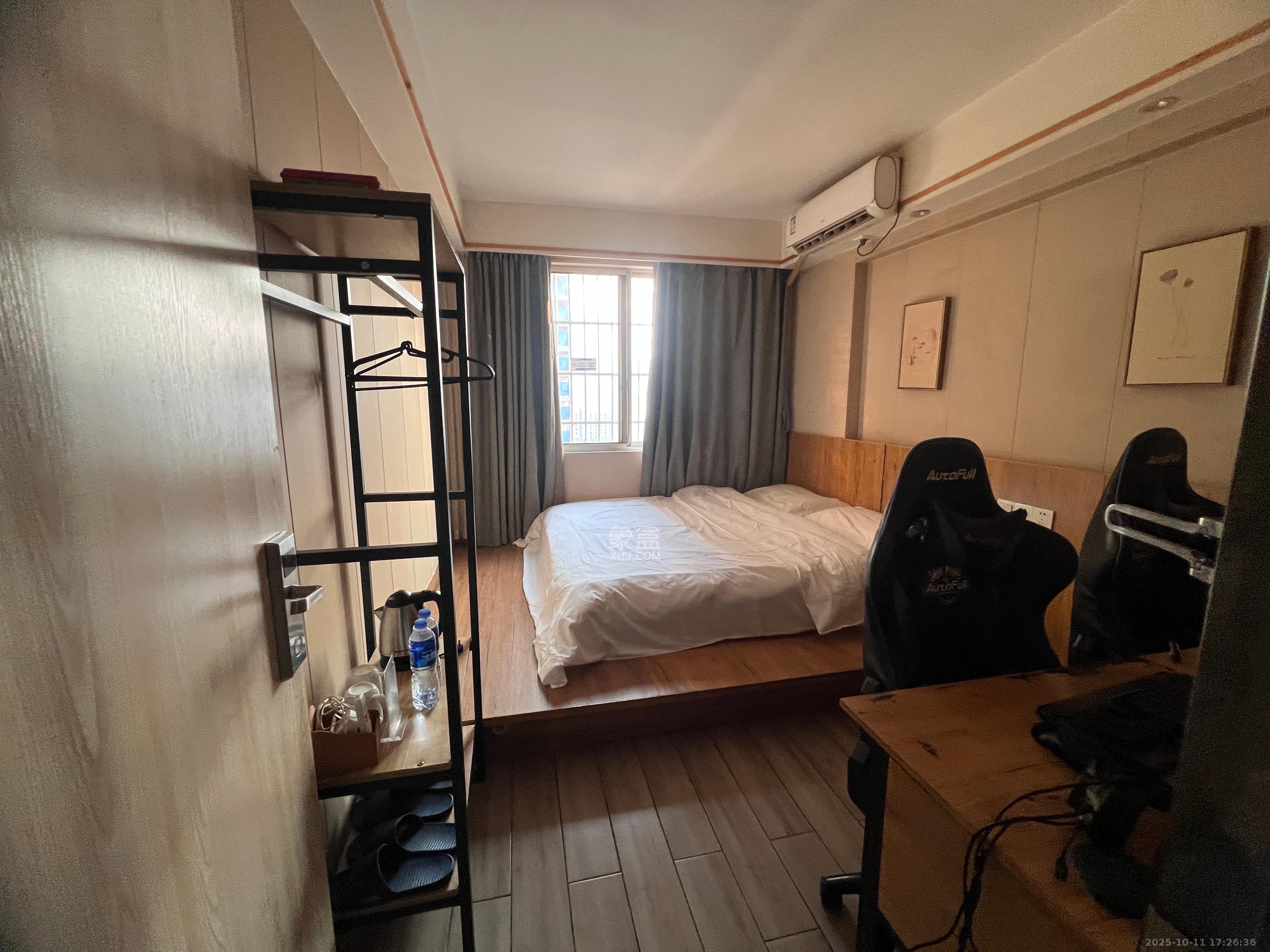 高桥现代商贸城 9室1厅1卫 4000.0元/月 高桥现代商贸城 9室1厅1卫 4000.0元/月室内图