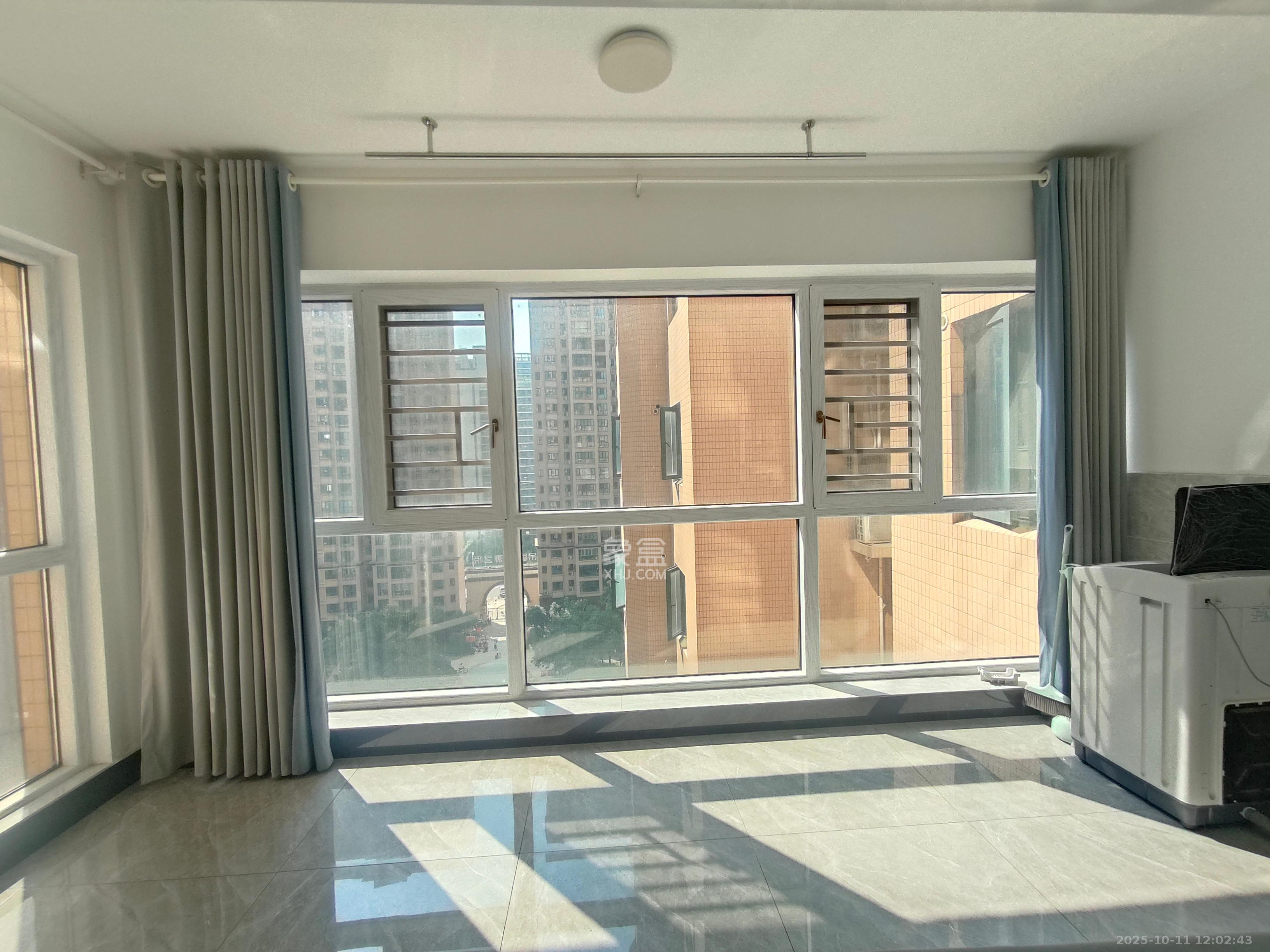 金湘苑(星澜之悦)  4室2厅2卫    2100.0元/月 金湘苑(星澜之悦)  4室2厅2卫    2100.0元/月