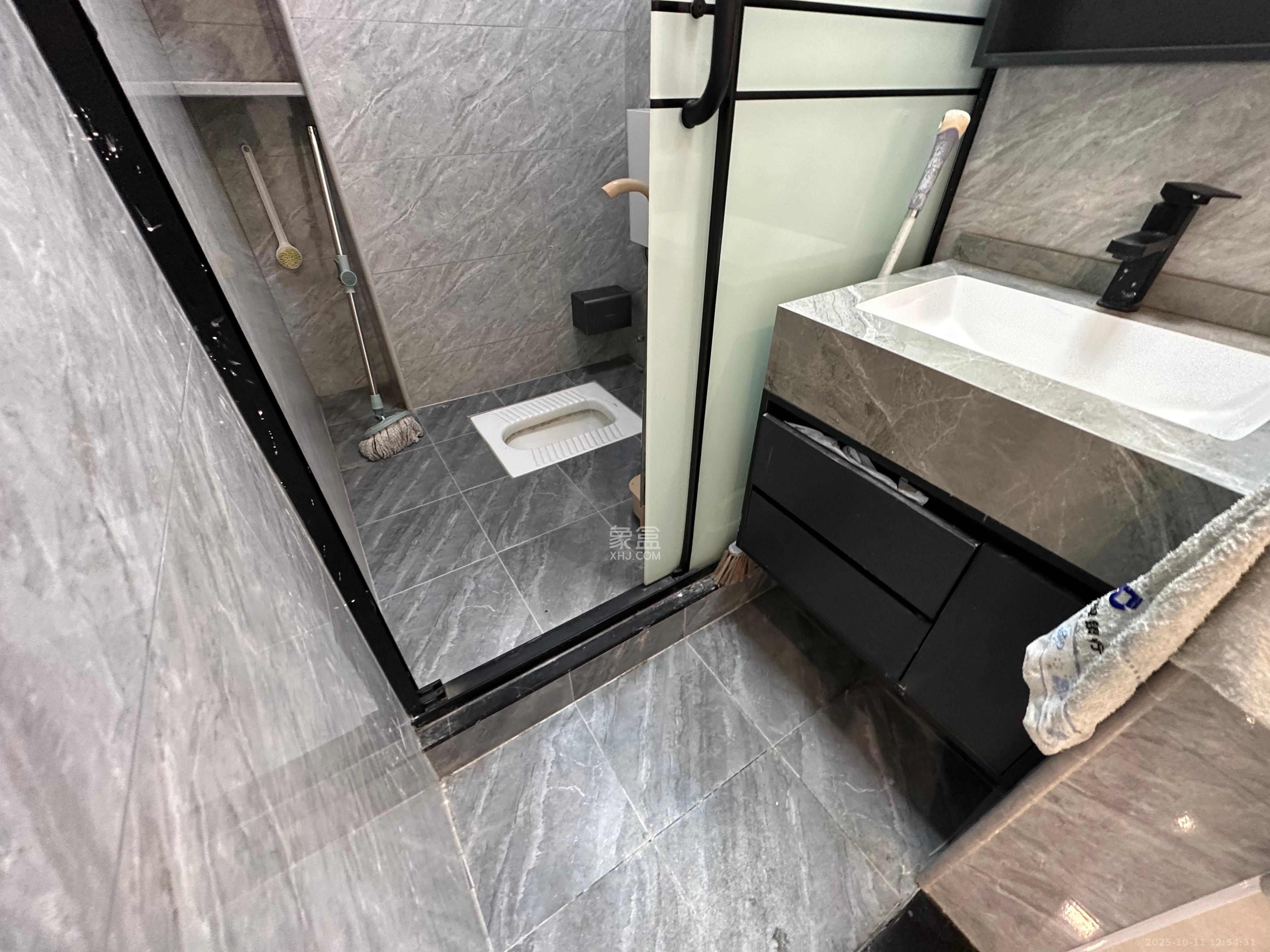 君悦新天地 2室2厅2卫 2800.0元/月 君悦新天地 2室2厅2卫 2800.0元/月室内图