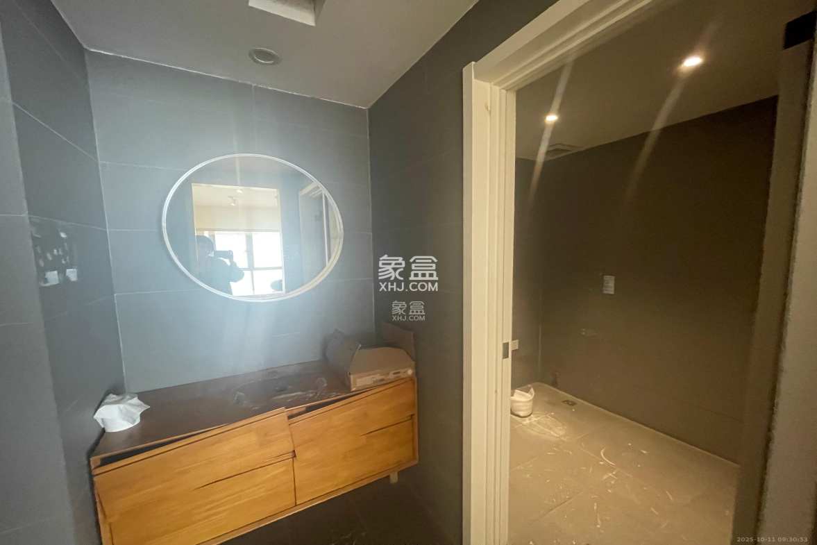 保利国际广场 1室1厅1卫 7500.0元/月 保利国际广场 1室1厅1卫 7500.0元/月室内图