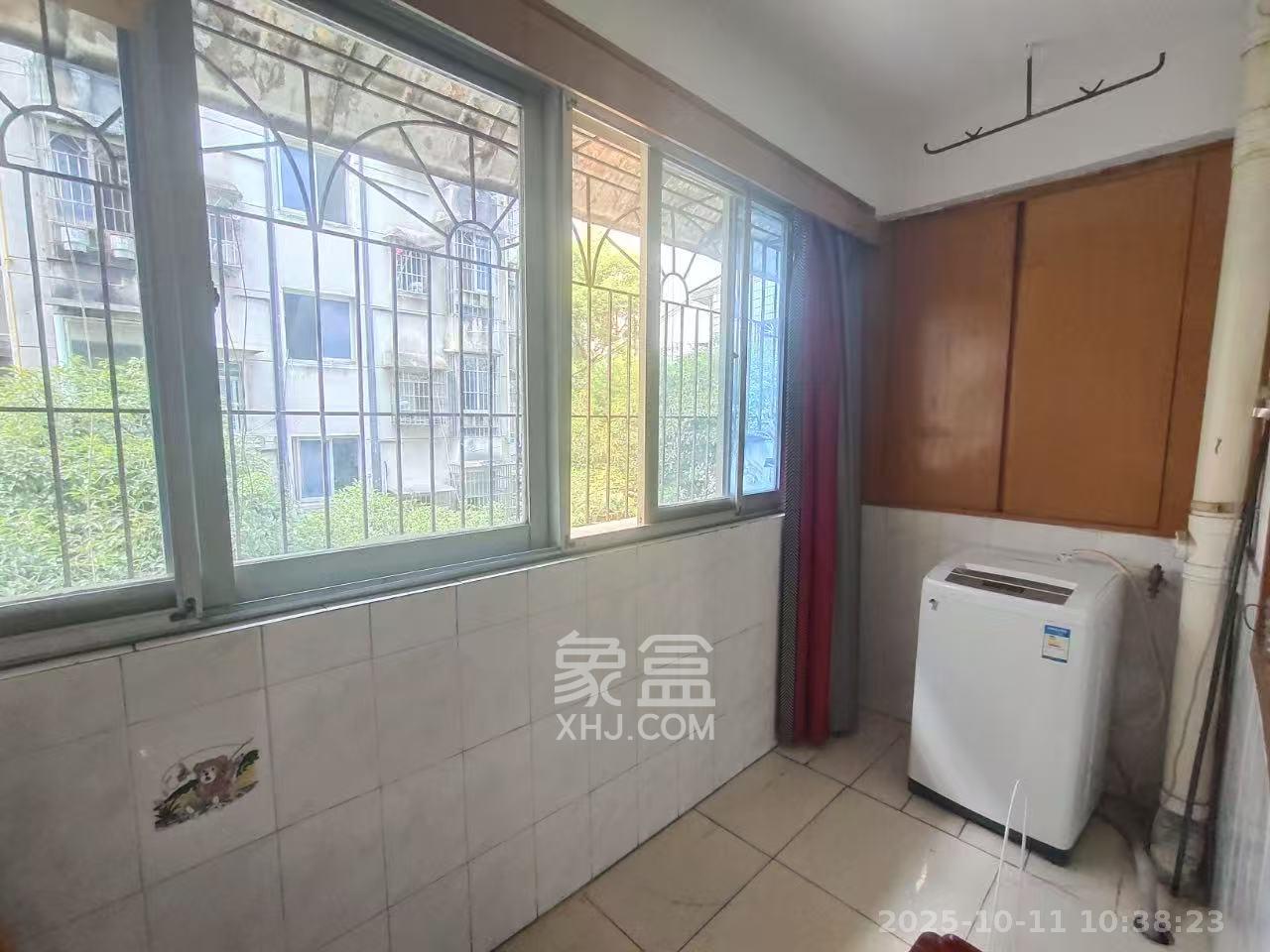 园林局宿舍（钟馗庙）  2室1厅1卫    1600.0元/月室内图