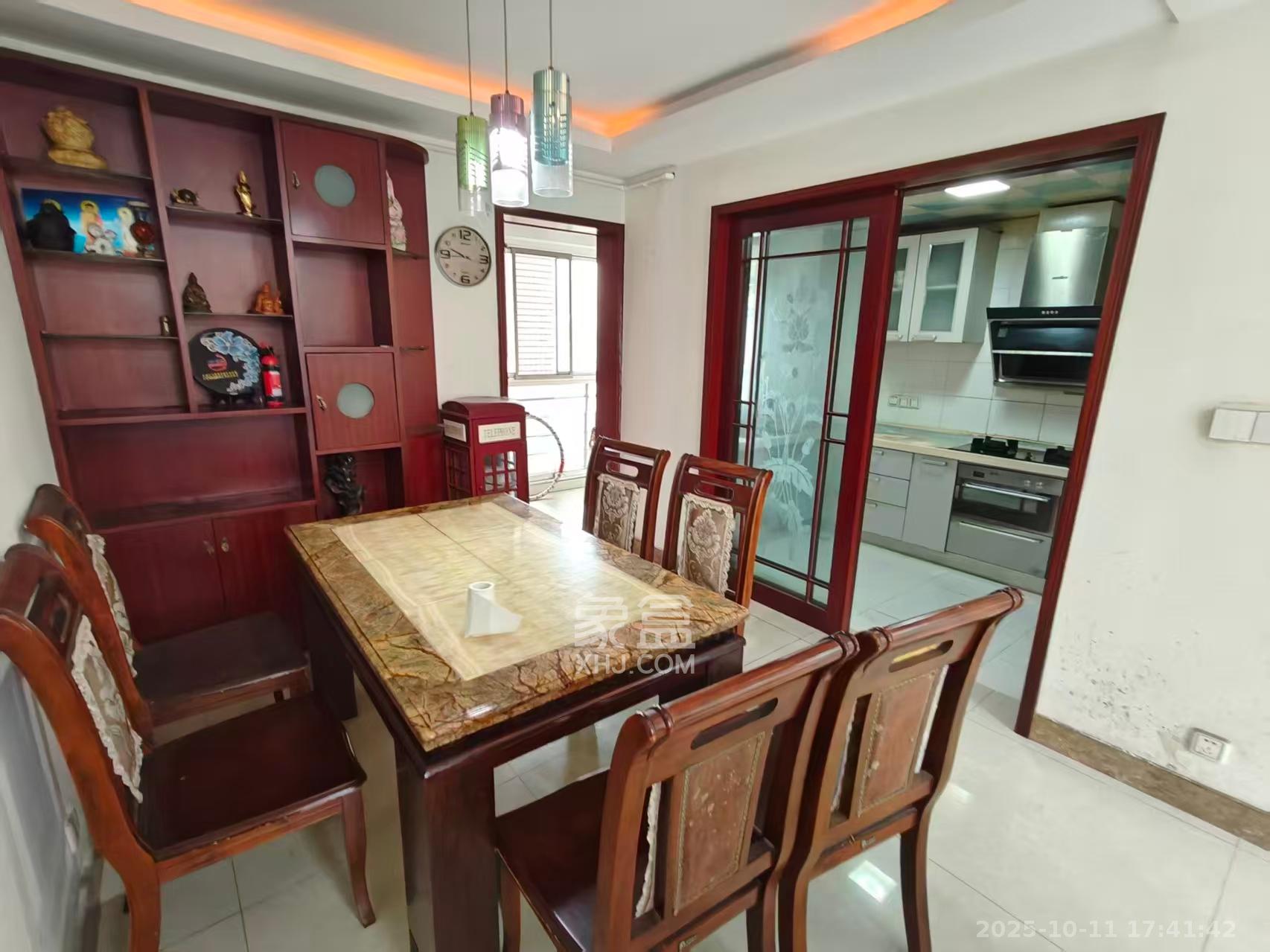 海利华宫大厦 3室1厅1卫 3300.0元/月 海利华宫大厦 3室1厅1卫 3300.0元/月室内图