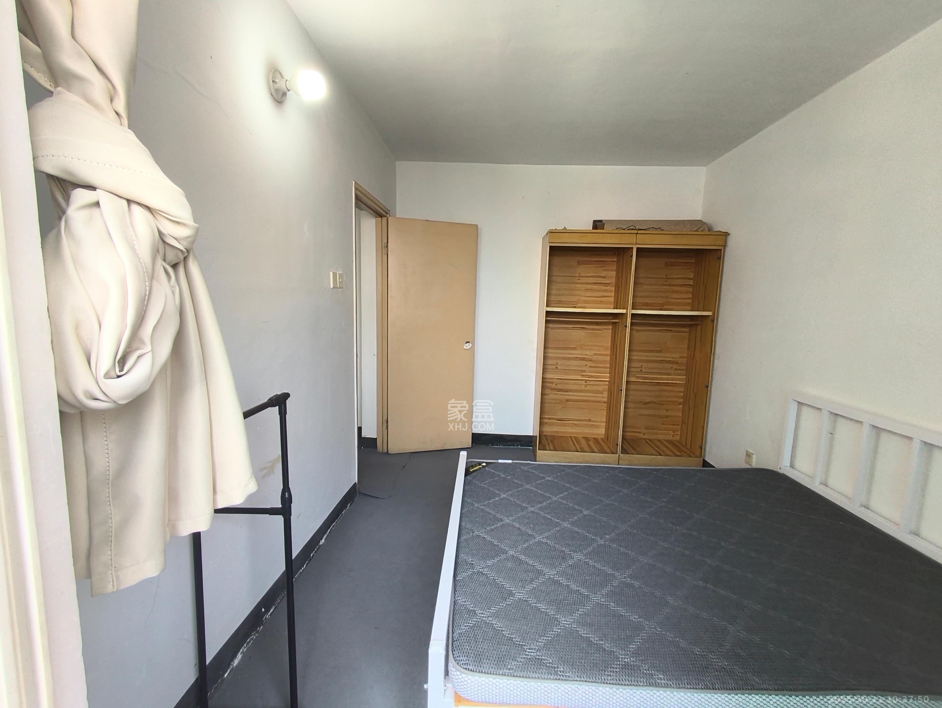 长房凤凰佳园 1室1厅1卫 1100.0元/月 长房凤凰佳园 1室1厅1卫 1100.0元/月室内图