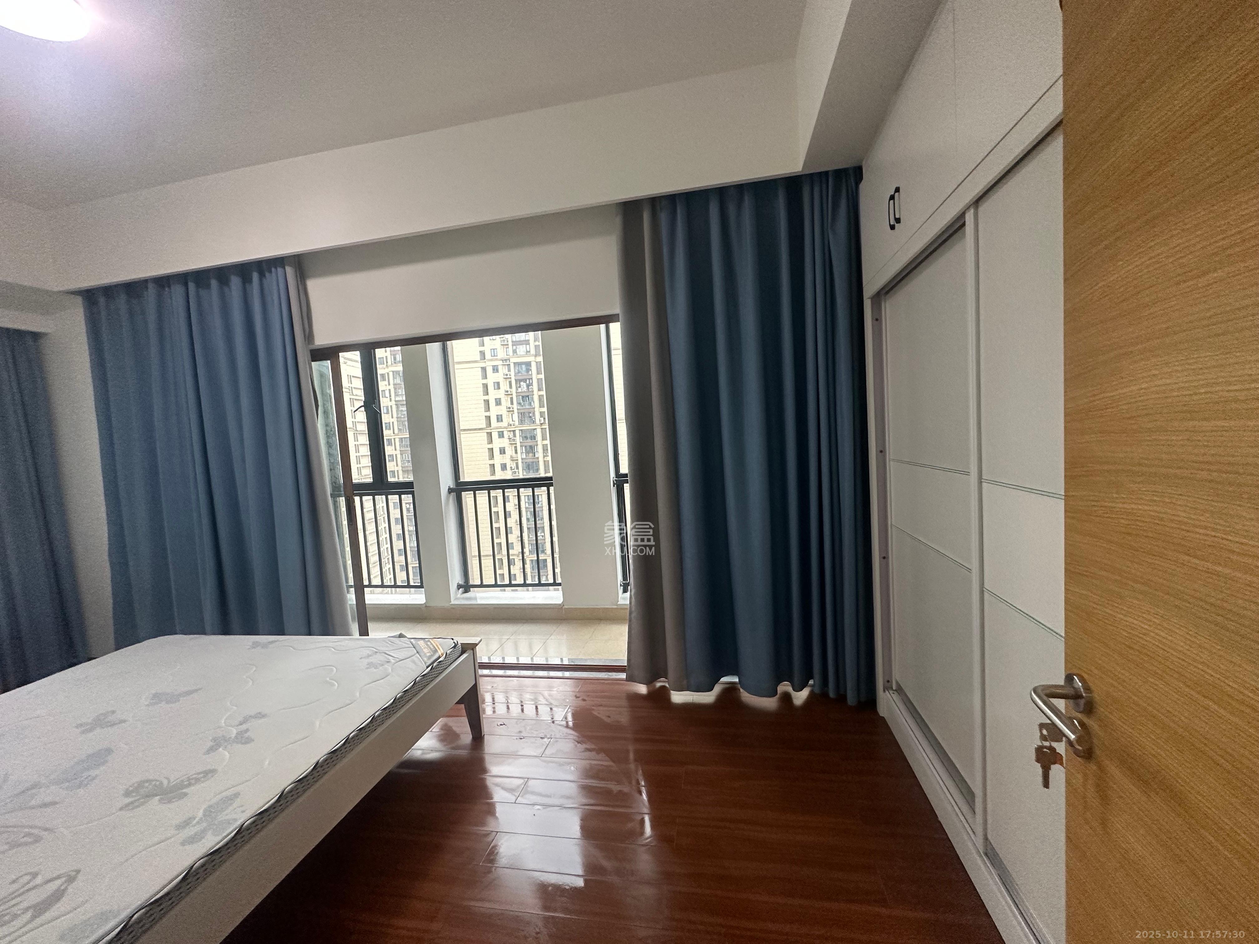 荣泰广场 1室1厅1卫 2000.0元/月 荣泰广场 1室1厅1卫 2000.0元/月室内图