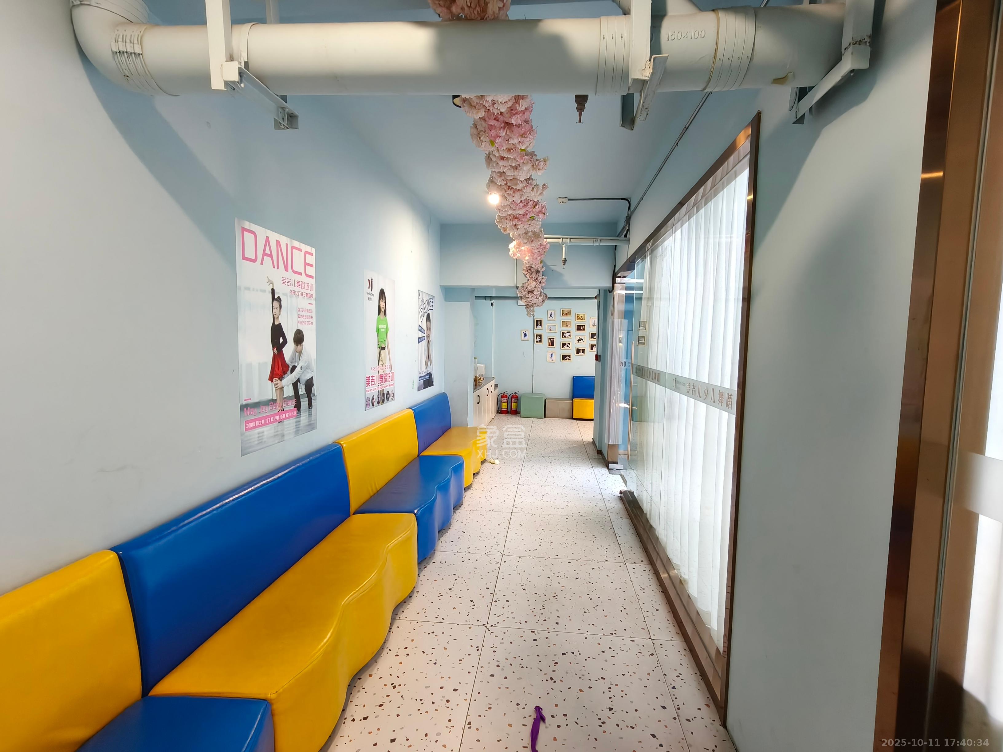 郡原广场   400.0㎡      15000.0元/月室内图