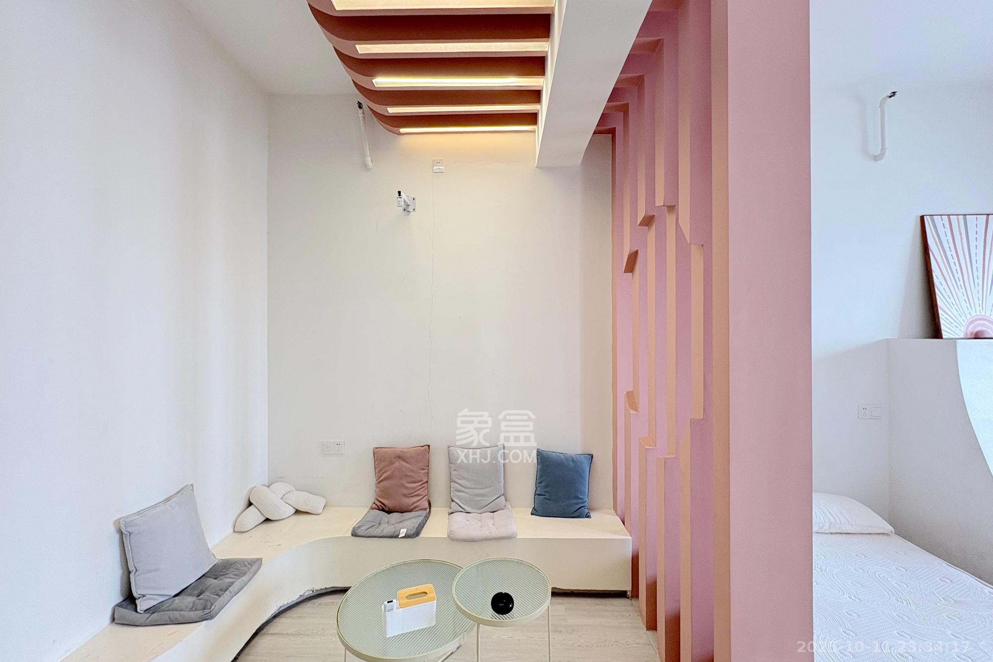 YO领域（领御大厦）  1室1厅1卫    47.0万客厅