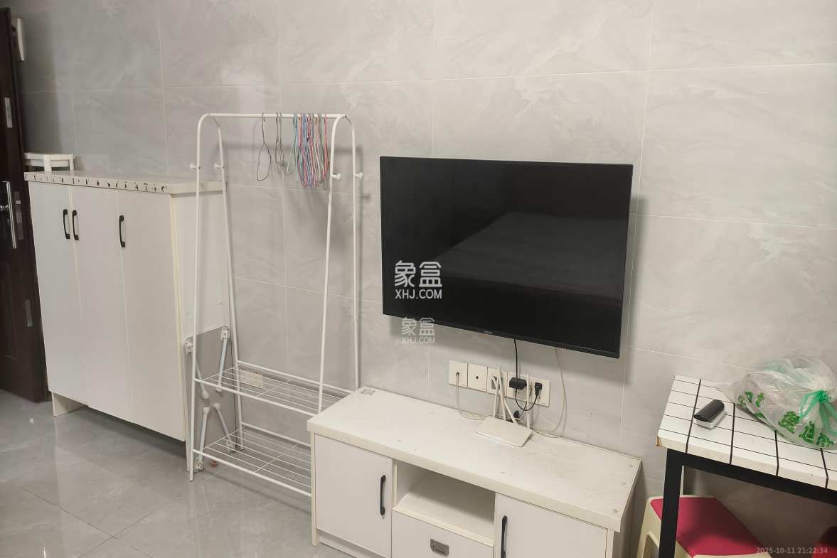 同鑫家园 1室1厅1卫 1300.0元/月 同鑫家园 1室1厅1卫 1300.0元/月室内图