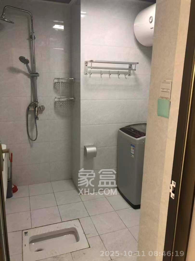 众东国际  1室0厅0卫    2200.0元/月 众东国际  1室0厅0卫    2200.0元/月室内图