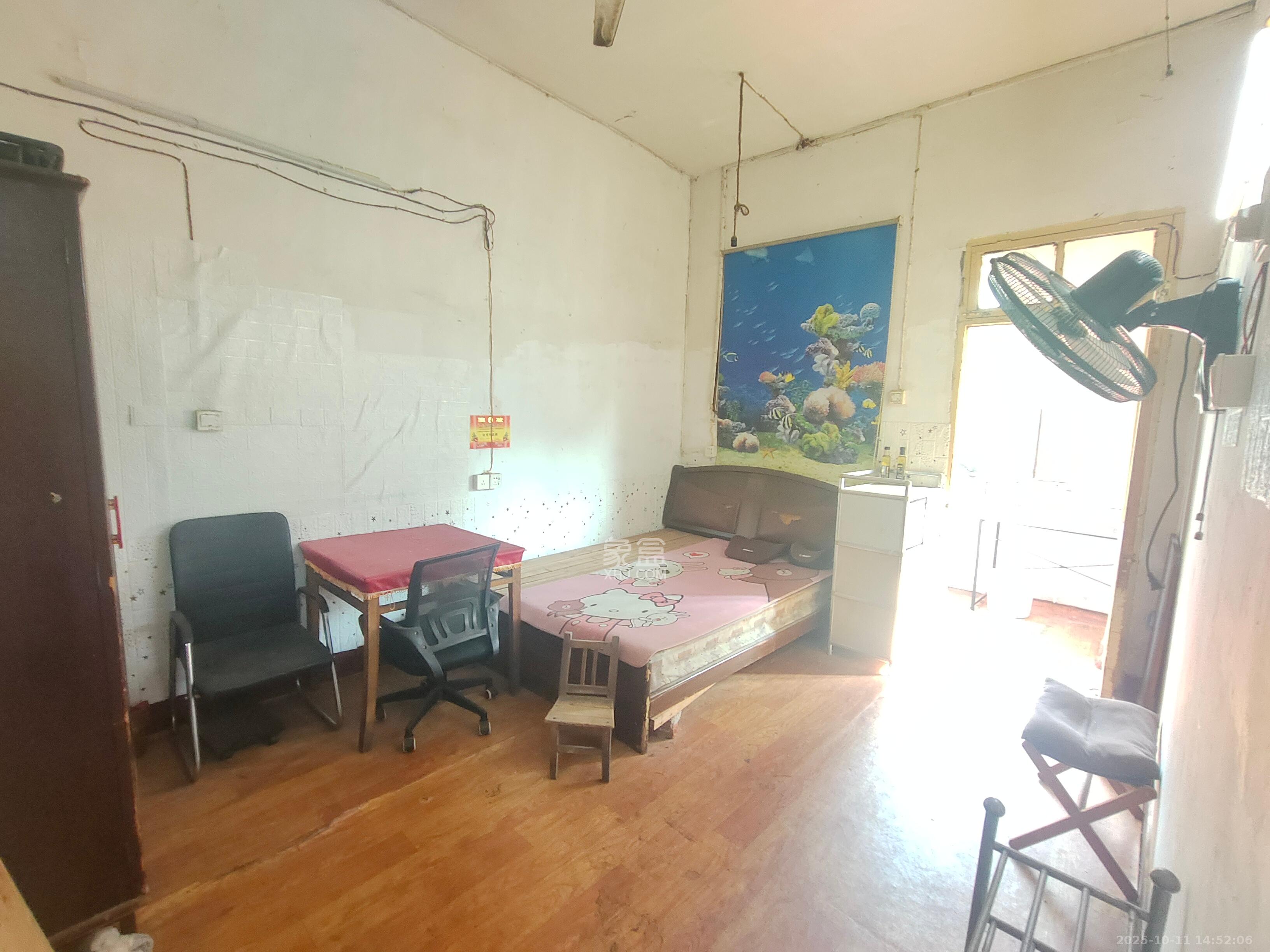 阿弥岭一二片  3室1厅1卫    1200.0元/月室内图