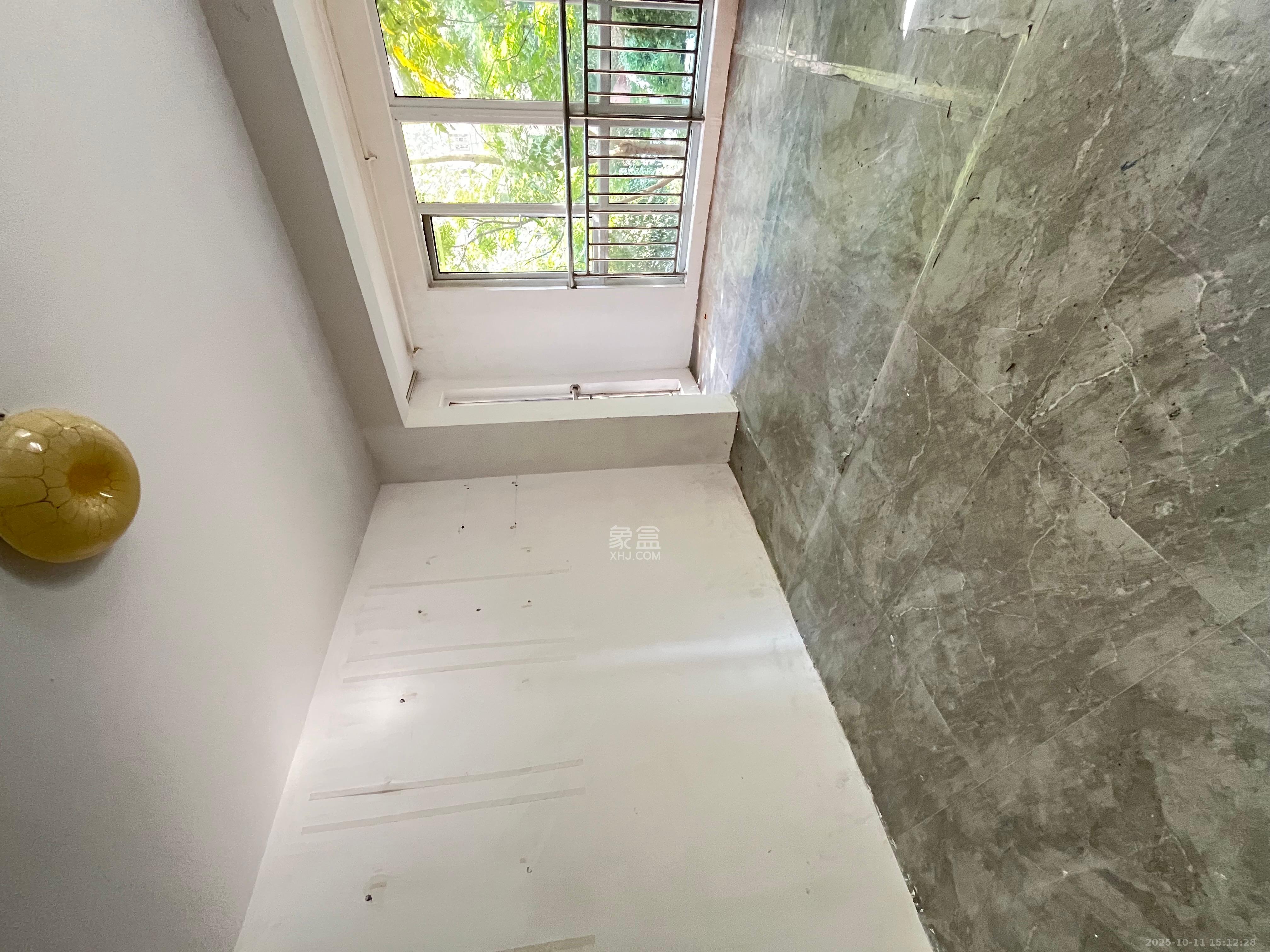 丽发新城 2室1厅1卫 1300.0元/月 丽发新城 2室1厅1卫 1300.0元/月室内图