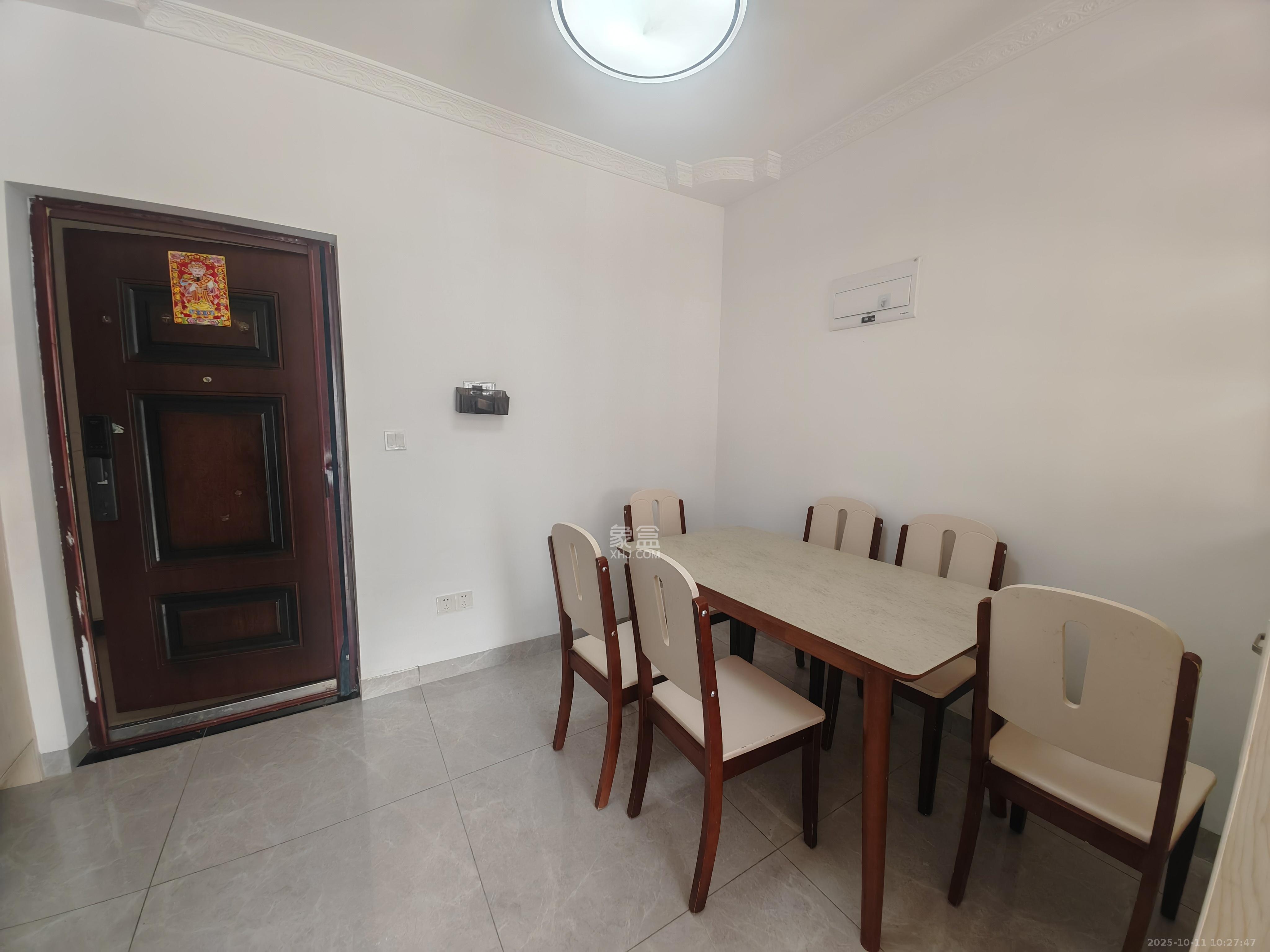 中建嘉和城 3室2厅1卫 2100.0元/月 中建嘉和城 3室2厅1卫 2100.0元/月室内图