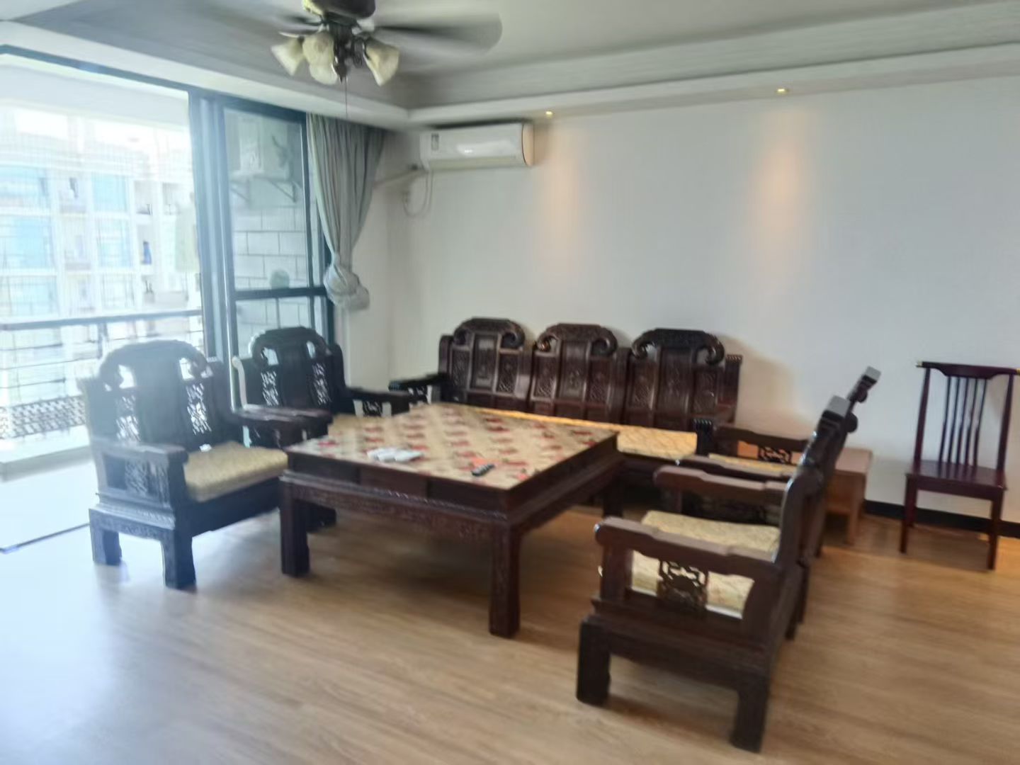 紫荆花园二区  3室2厅2卫    4200.0元/月室内图