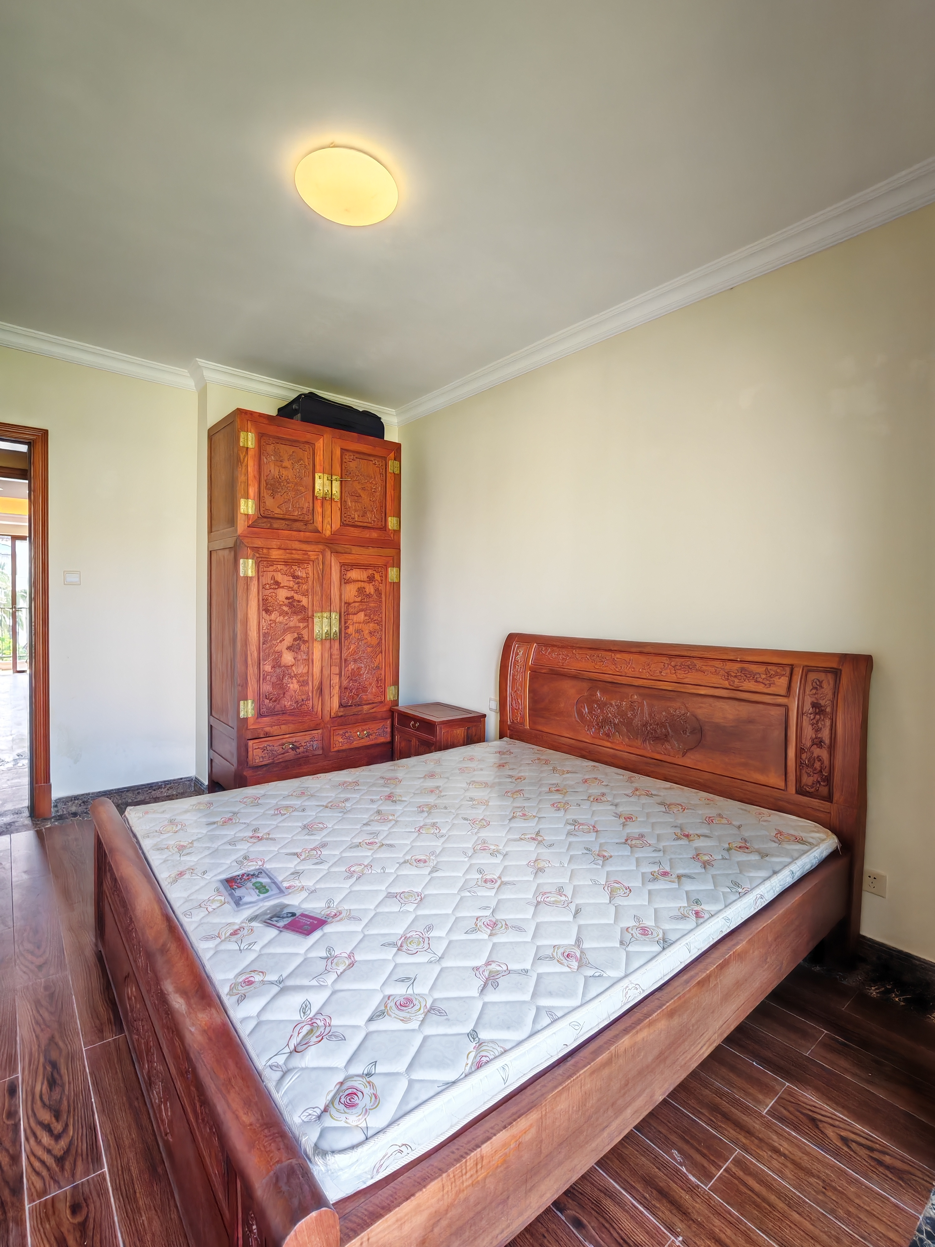 富力盈溪谷  4室2厅2卫    3200.0元/月室内图