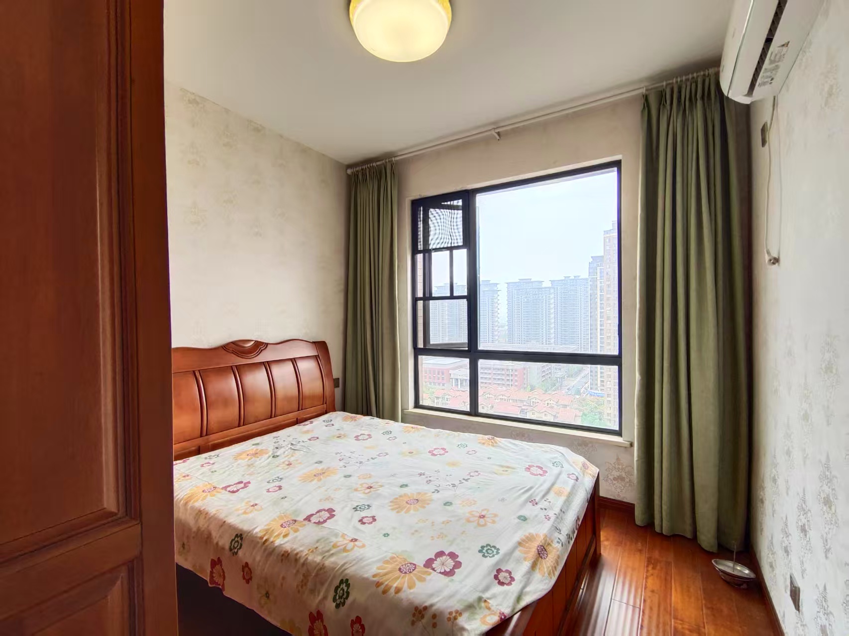 湘银星城  4室2厅2卫    150.0万室内图