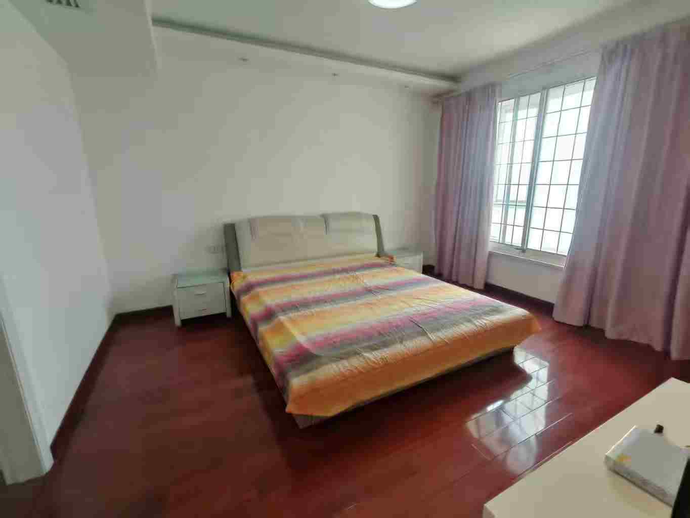 城市风景  6室3厅3卫    153.0万室内图