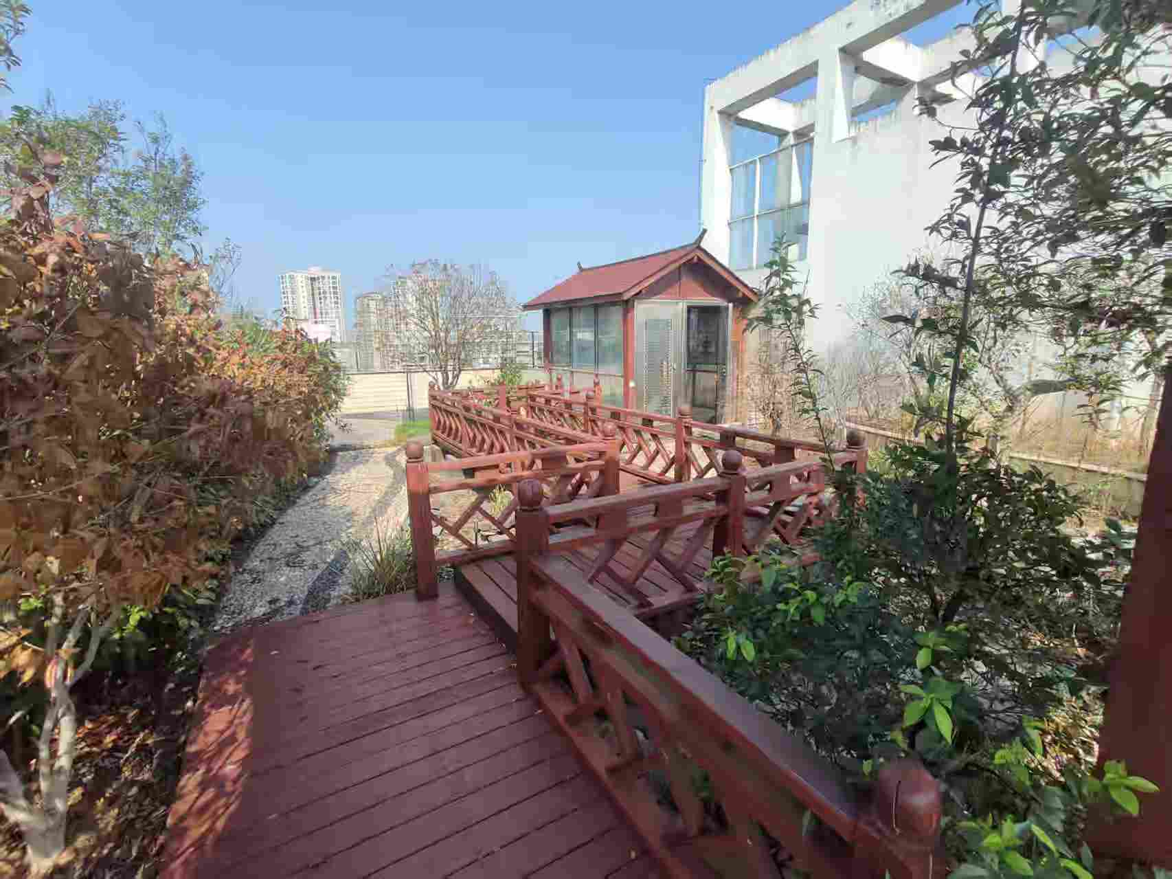 城市风景  6室3厅3卫    153.0万室内图