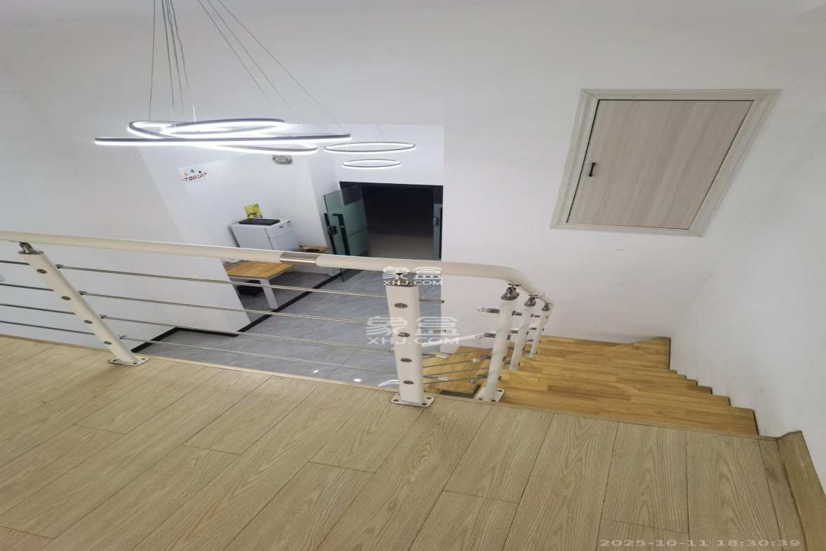 华润置地广场二期 1室1厅1卫 1600.0元/月 华润置地广场二期 1室1厅1卫 1600.0元/月室内图