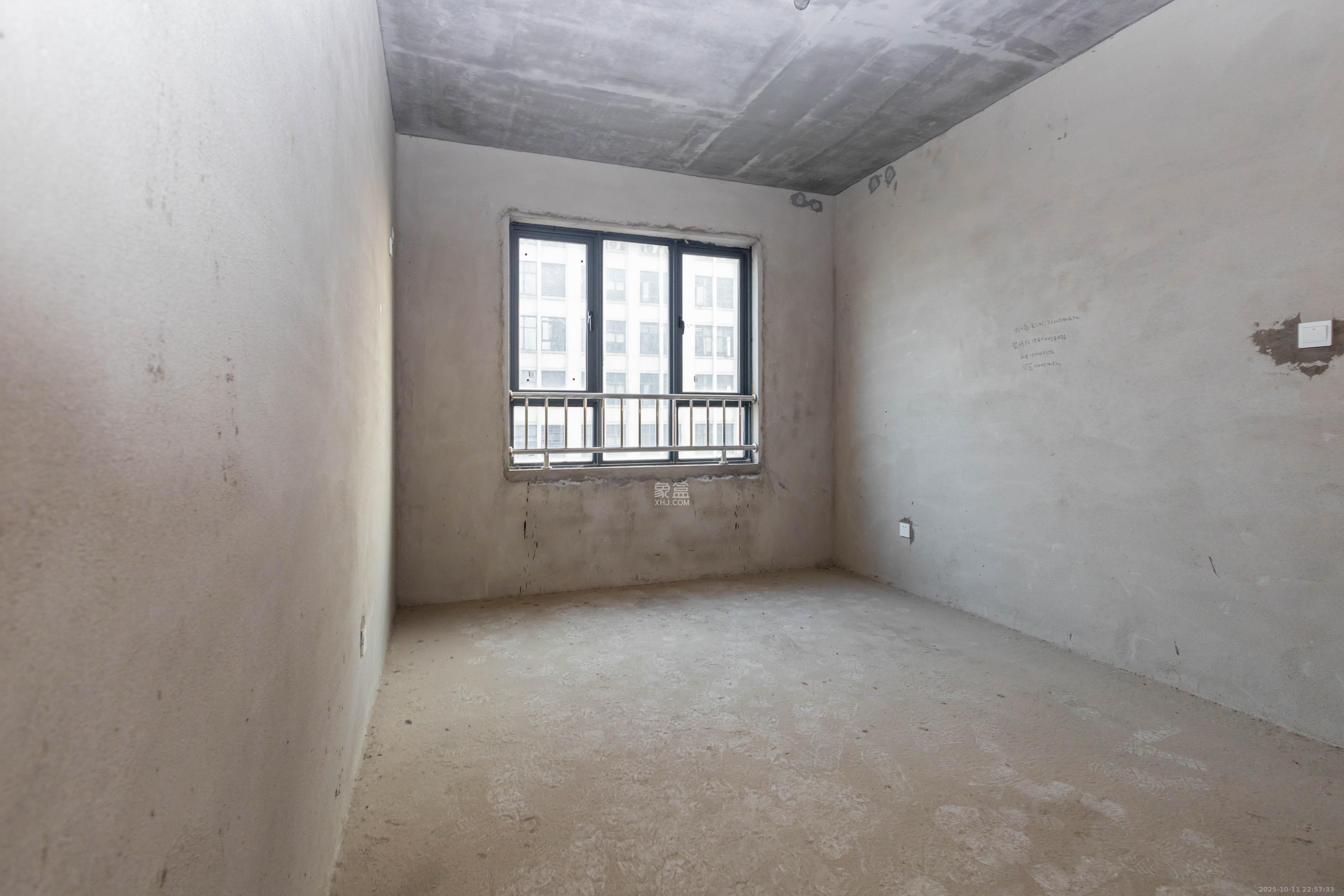 爵世名邸东湖(东湖壹号企业总部基地) 2室2厅1卫 56.8万 爵世名邸东湖(东湖壹号企业总部基地) 2室2厅1卫 56.8万卧室