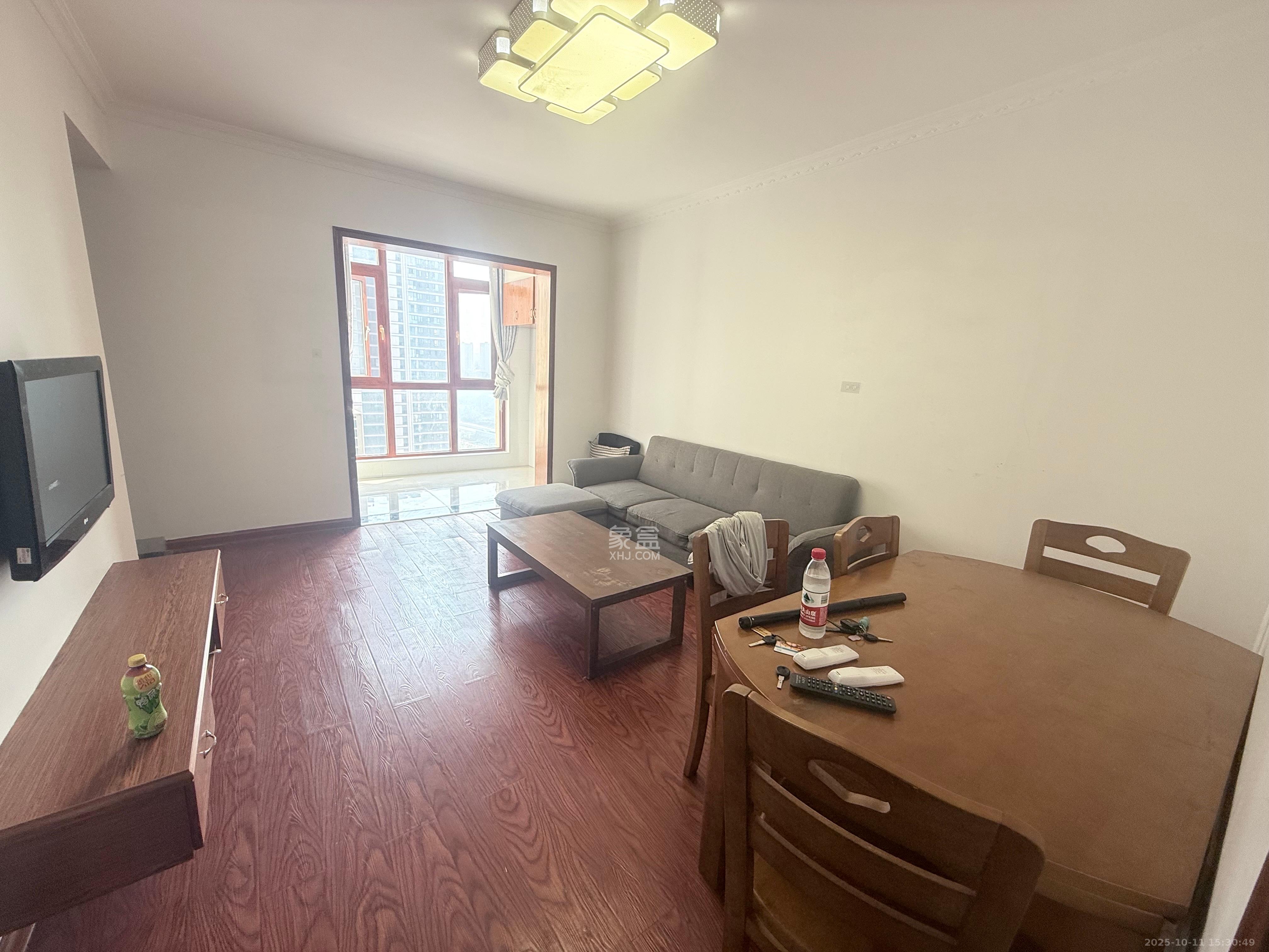 绿地之窗 2室1厅1卫 2000.0元/月 绿地之窗 2室1厅1卫 2000.0元/月室内图