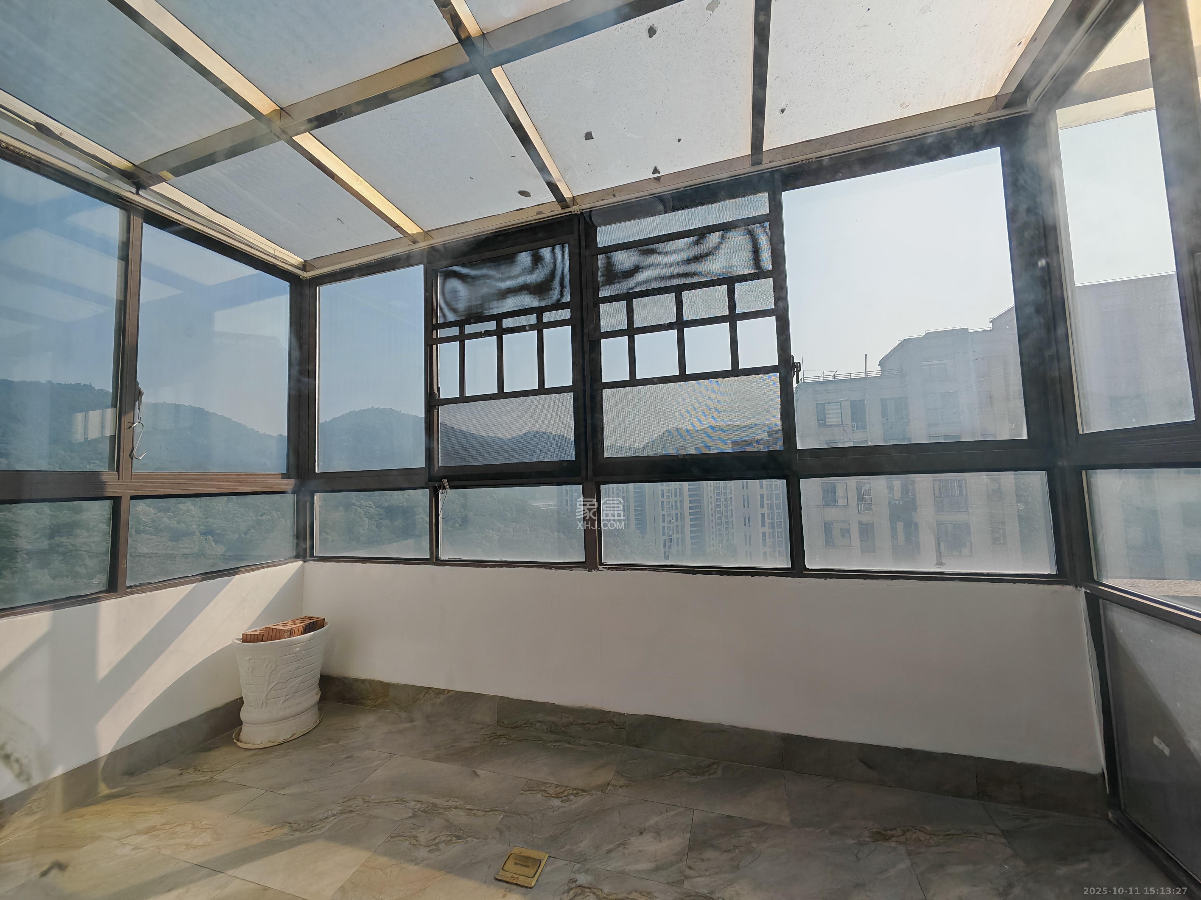 金茂梅溪湖 2室1厅1卫 2900.0元/月 金茂梅溪湖 2室1厅1卫 2900.0元/月室内图