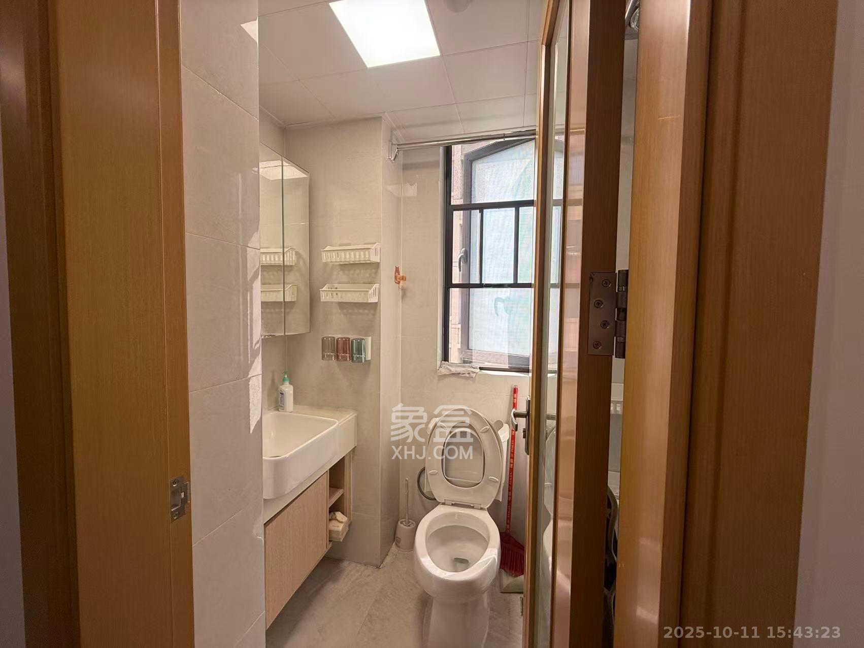 中海国际二期  1室1厅1卫    1400.0元/月 中海国际二期  1室1厅1卫    1400.0元/月室内图