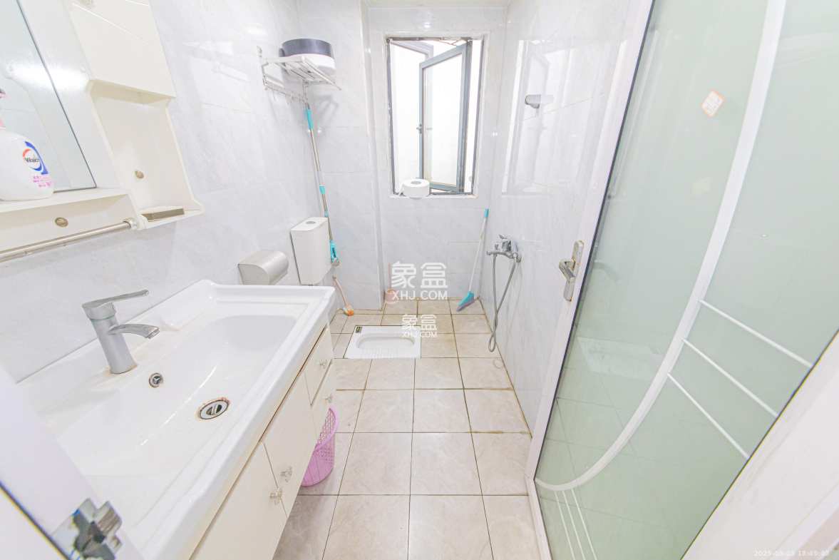 中建芙蓉嘉苑 3室2厅2卫 2200.0元/月 中建芙蓉嘉苑 3室2厅2卫 2200.0元/月室内图