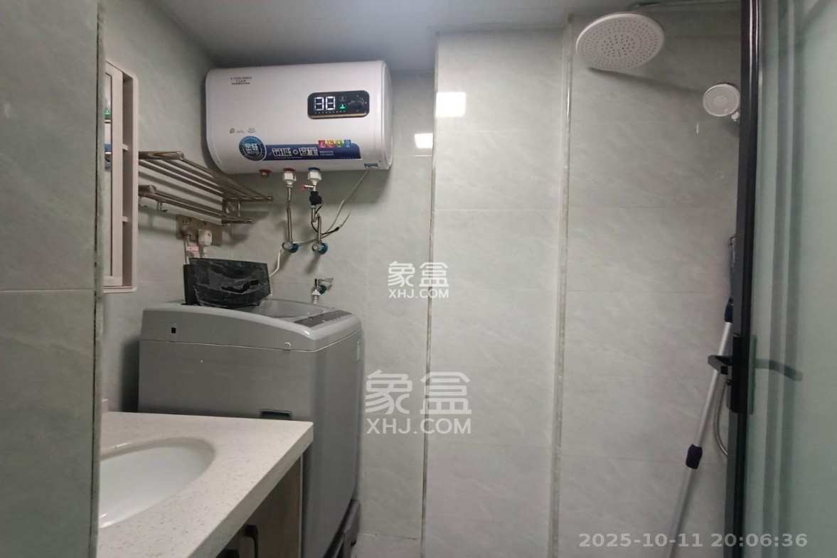 潇湘奥林匹克花园 1室1厅1卫 1700.0元/月 潇湘奥林匹克花园 1室1厅1卫 1700.0元/月室内图