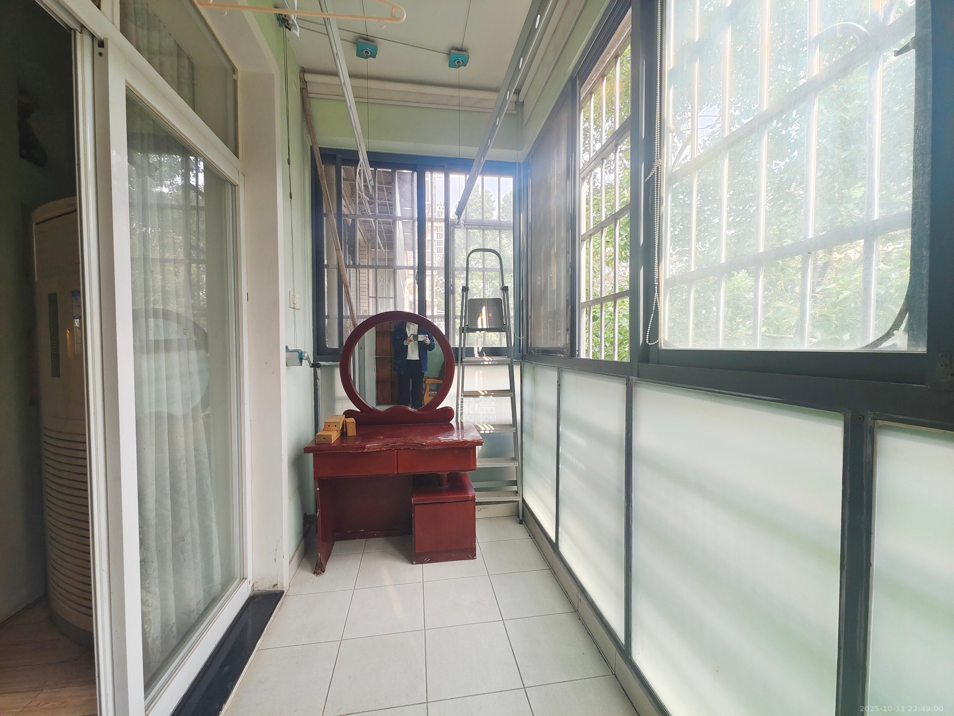 枫林绿洲  4室2厅2卫    2600.0元/月 枫林绿洲  4室2厅2卫    2600.0元/月室内图