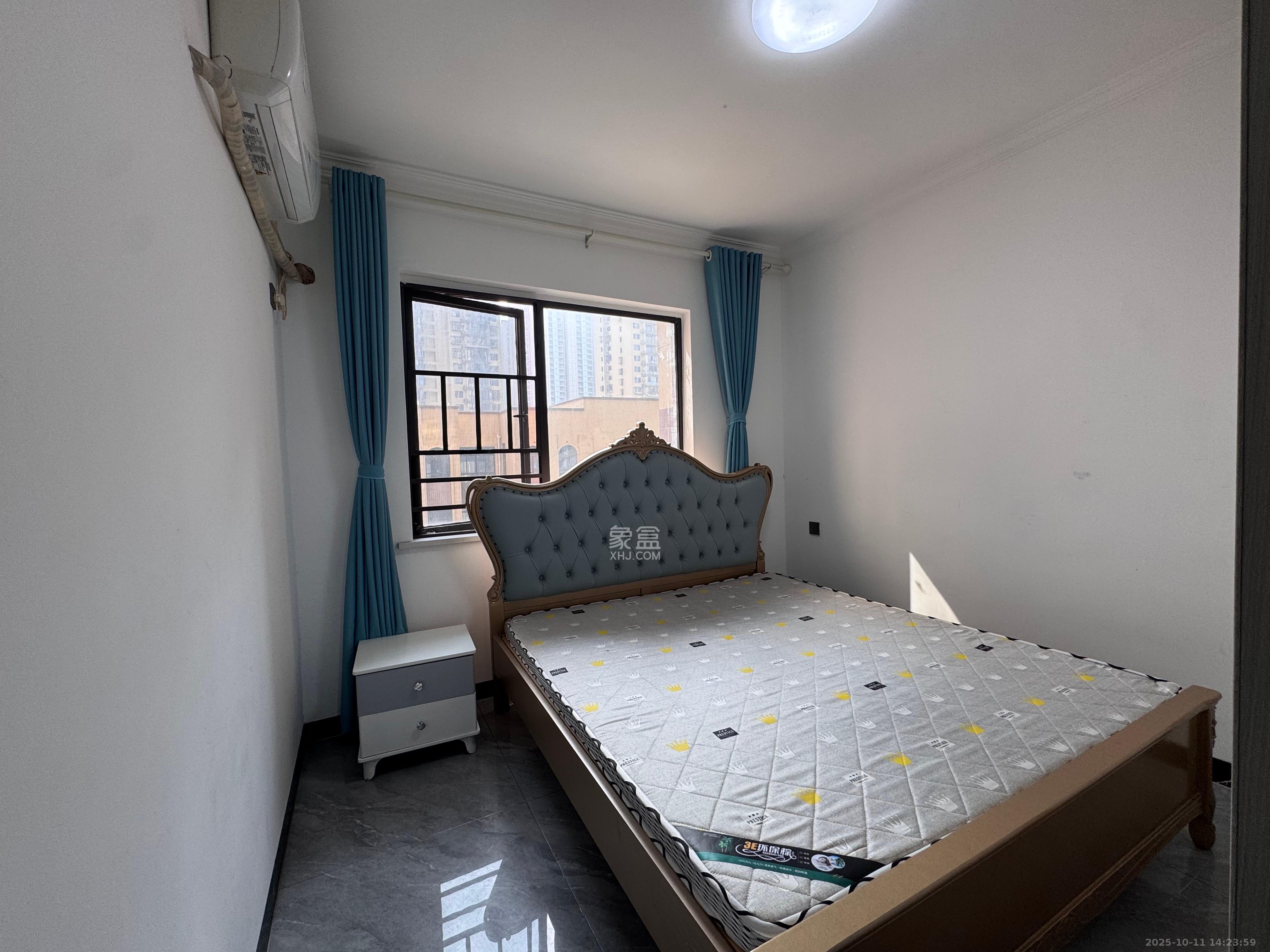 长郡旁牛津街（瑞凯滨江雅苑）  3室2厅1卫    1700.0元/月室内图