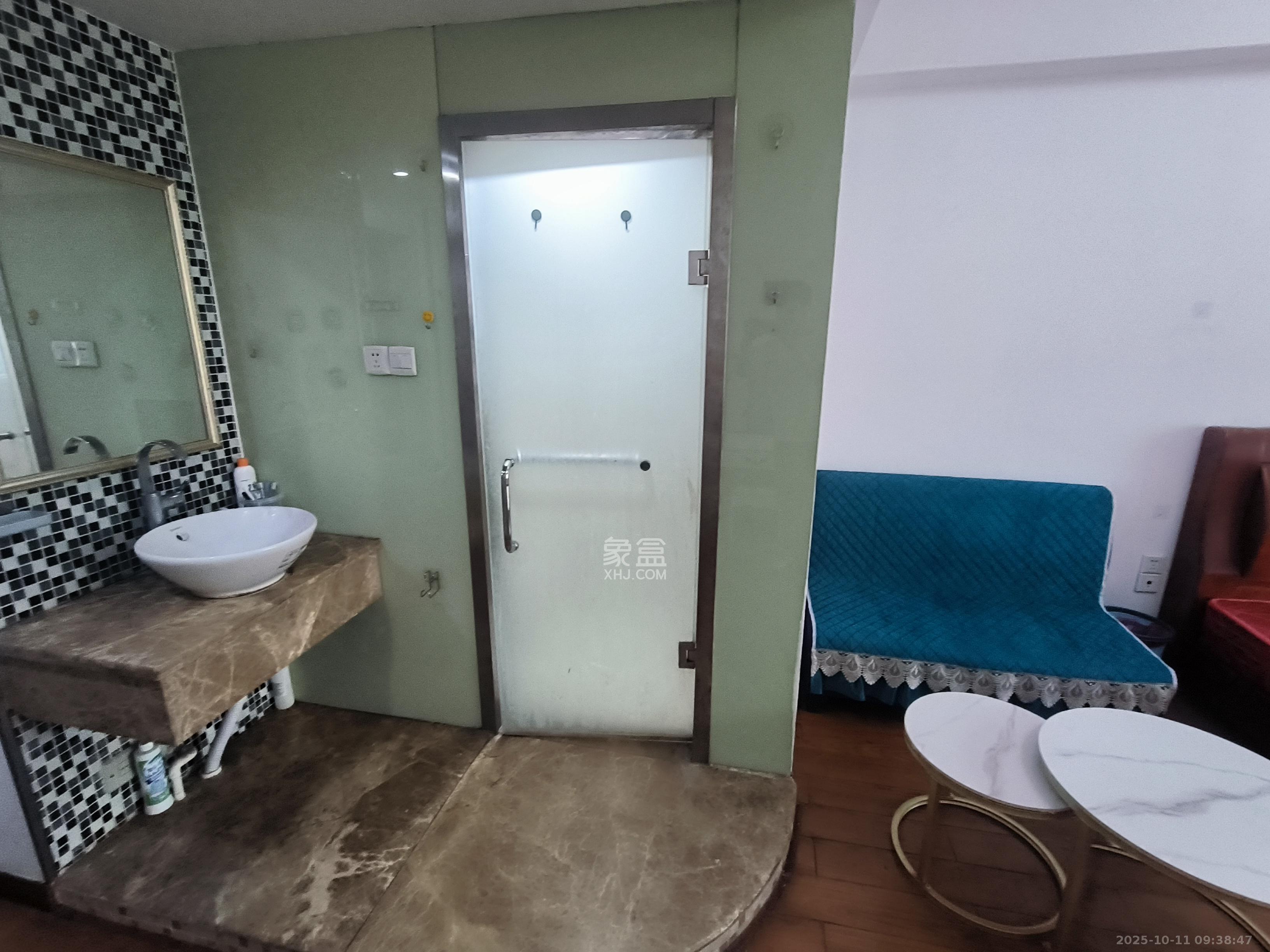 泉昇同福大厦  1室1厅1卫    1800.0元/月室内图