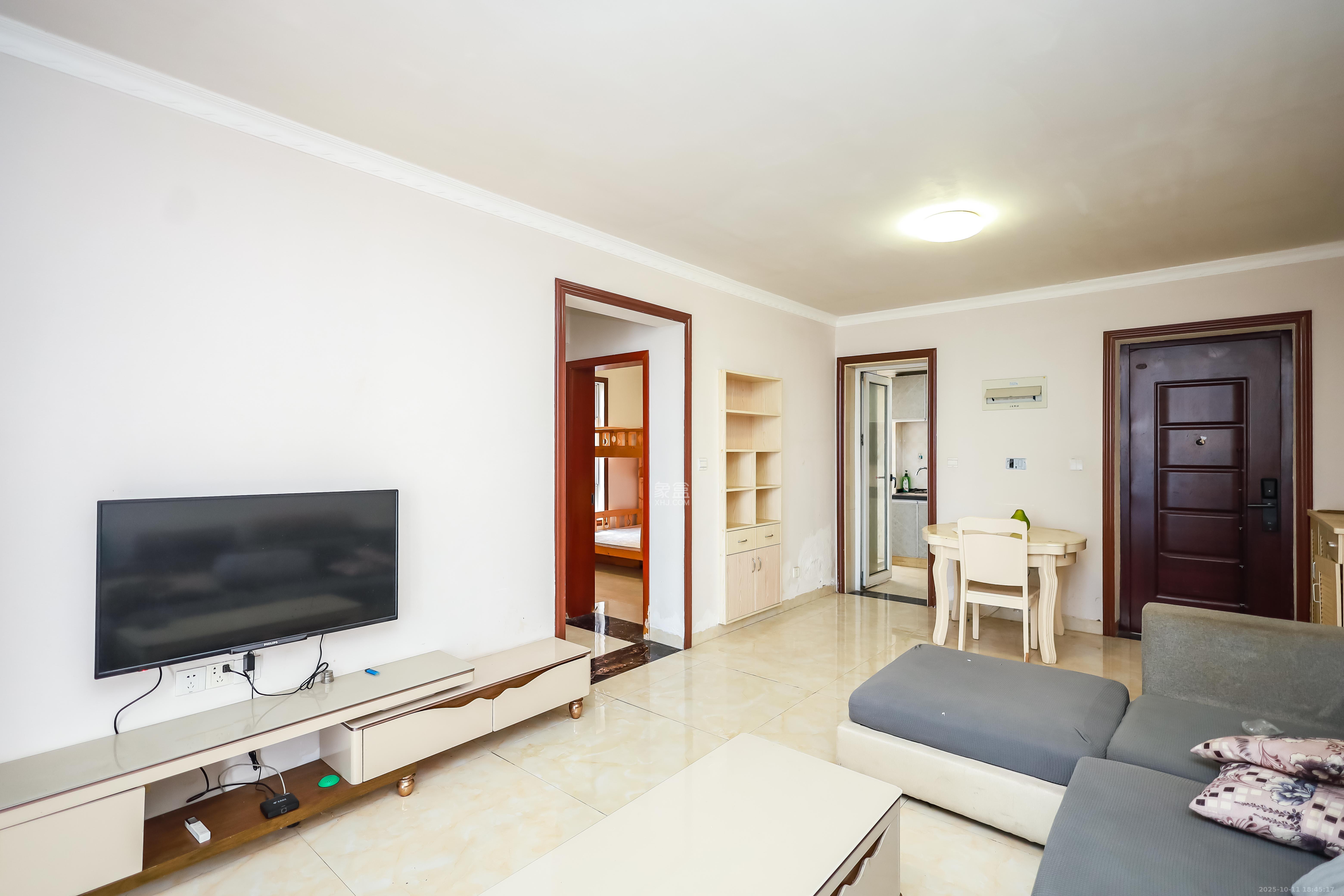 金科世界城  2室2厅1卫    63.0万客厅