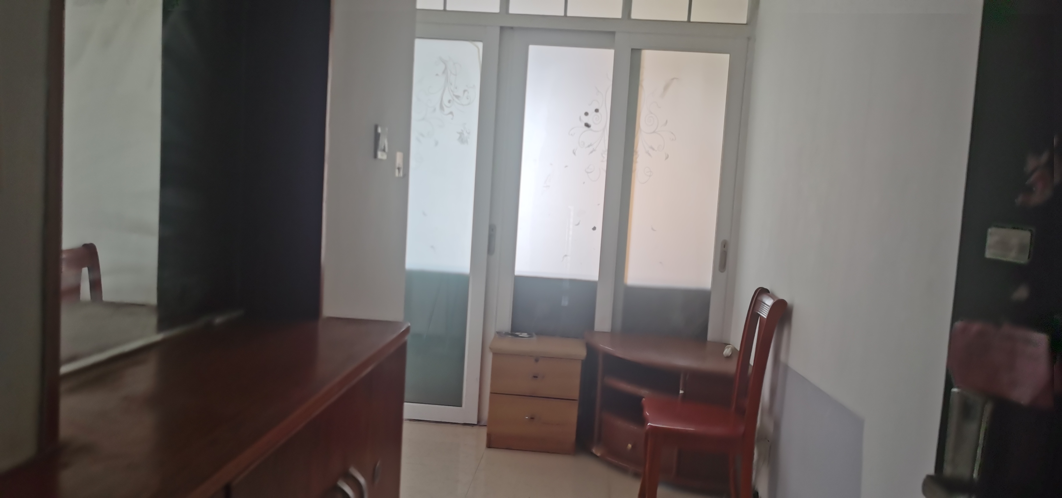 东方豪苑 1室0厅0卫 650.0元/月 东方豪苑 1室0厅0卫 650.0元/月室内图