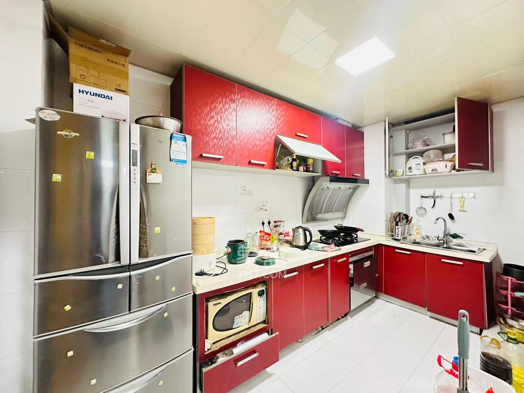 华新花苑 3室2厅2卫 2000.0元/月 华新花苑 3室2厅2卫 2000.0元/月室内图