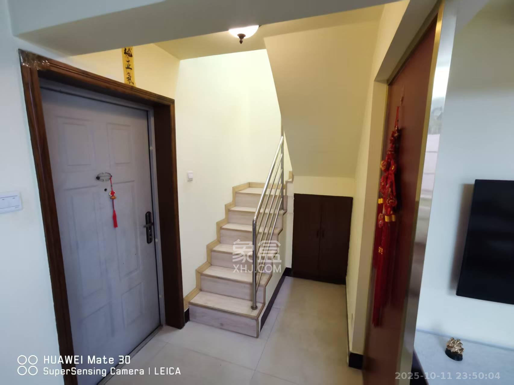 宏景名厦  3室2厅2卫    2700.0元/月室内图