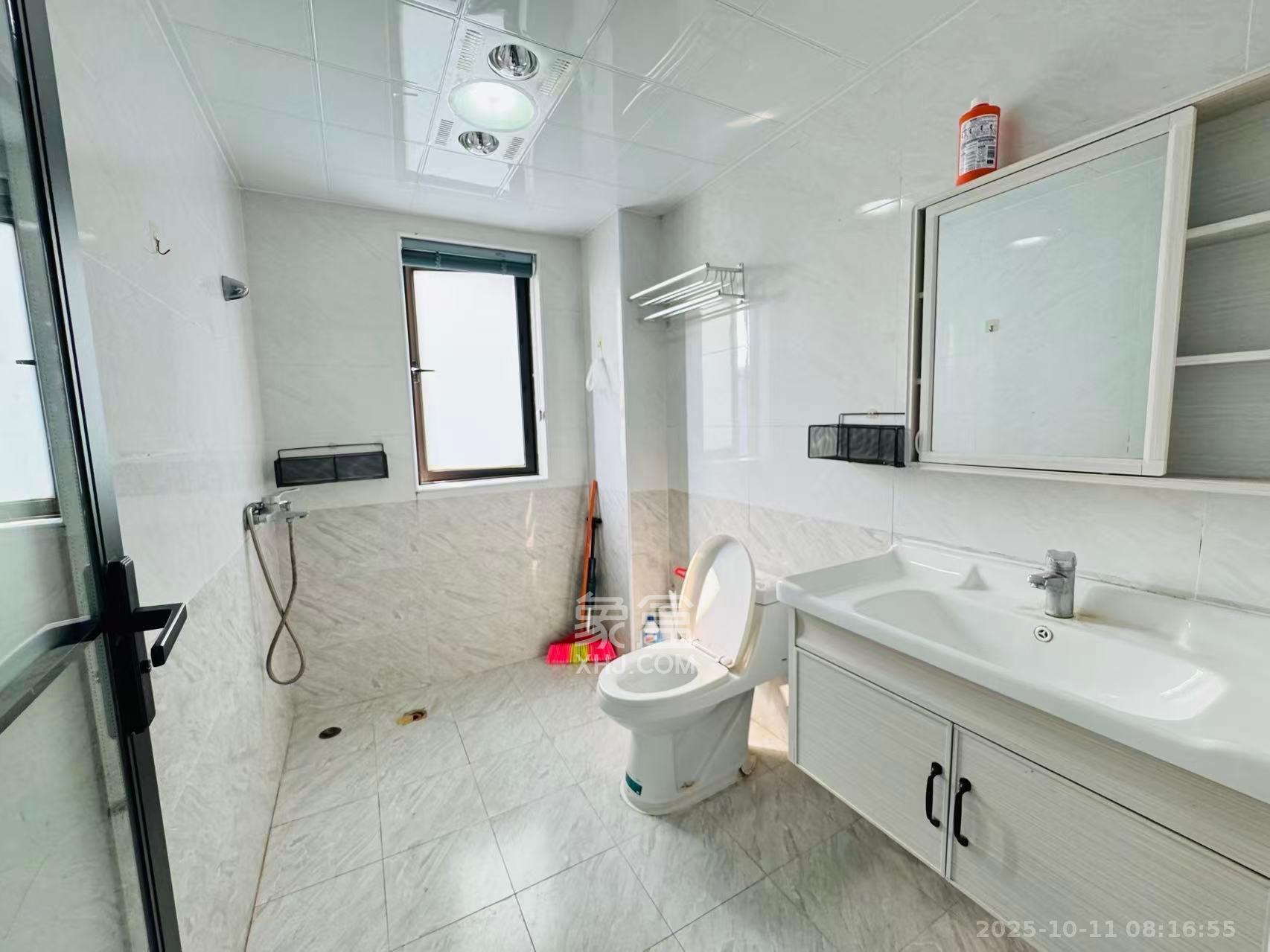 协信星澜汇 3室2厅2卫 3300.0元/月 协信星澜汇 3室2厅2卫 3300.0元/月室内图