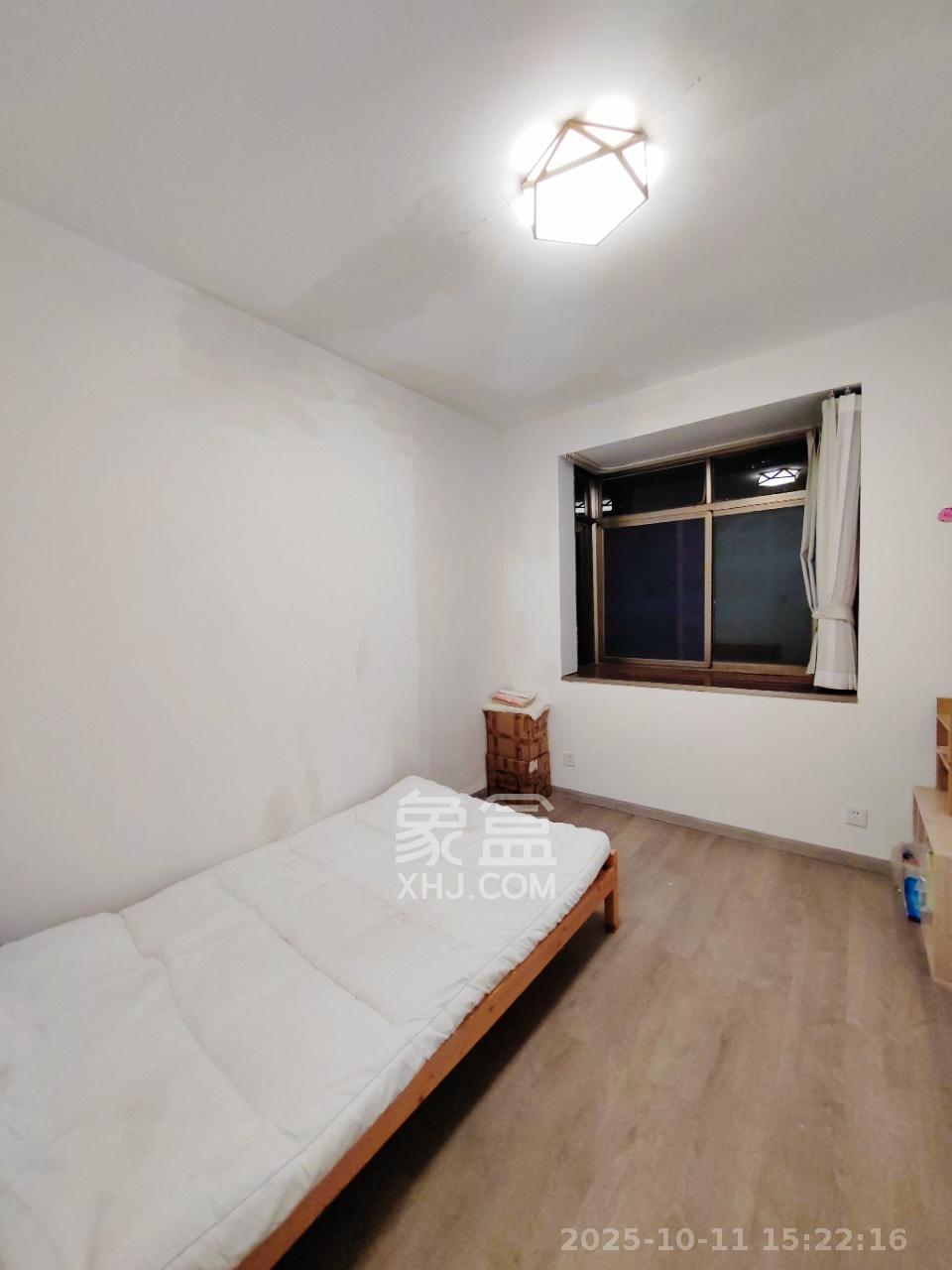 兴联母山小区 3室2厅2卫 1600.0元/月 兴联母山小区 3室2厅2卫 1600.0元/月室内图