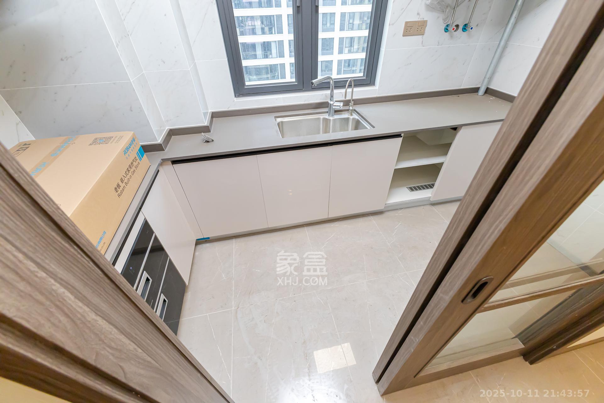 龙湖翠湖壹号  1室0厅0卫    132.0万厨房