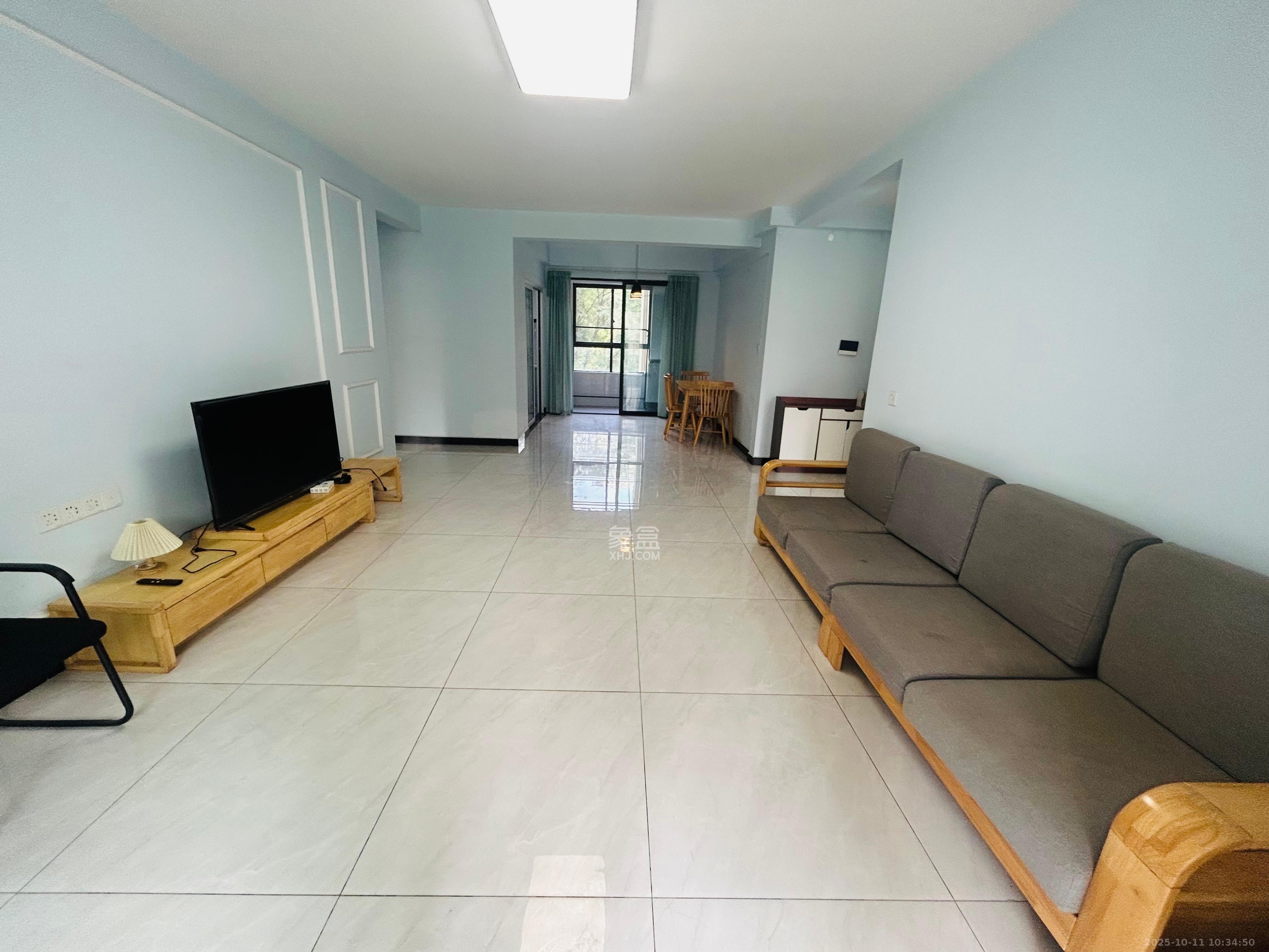 惠天然梅岭国际  4室2厅2卫    3200.0元/月室内图