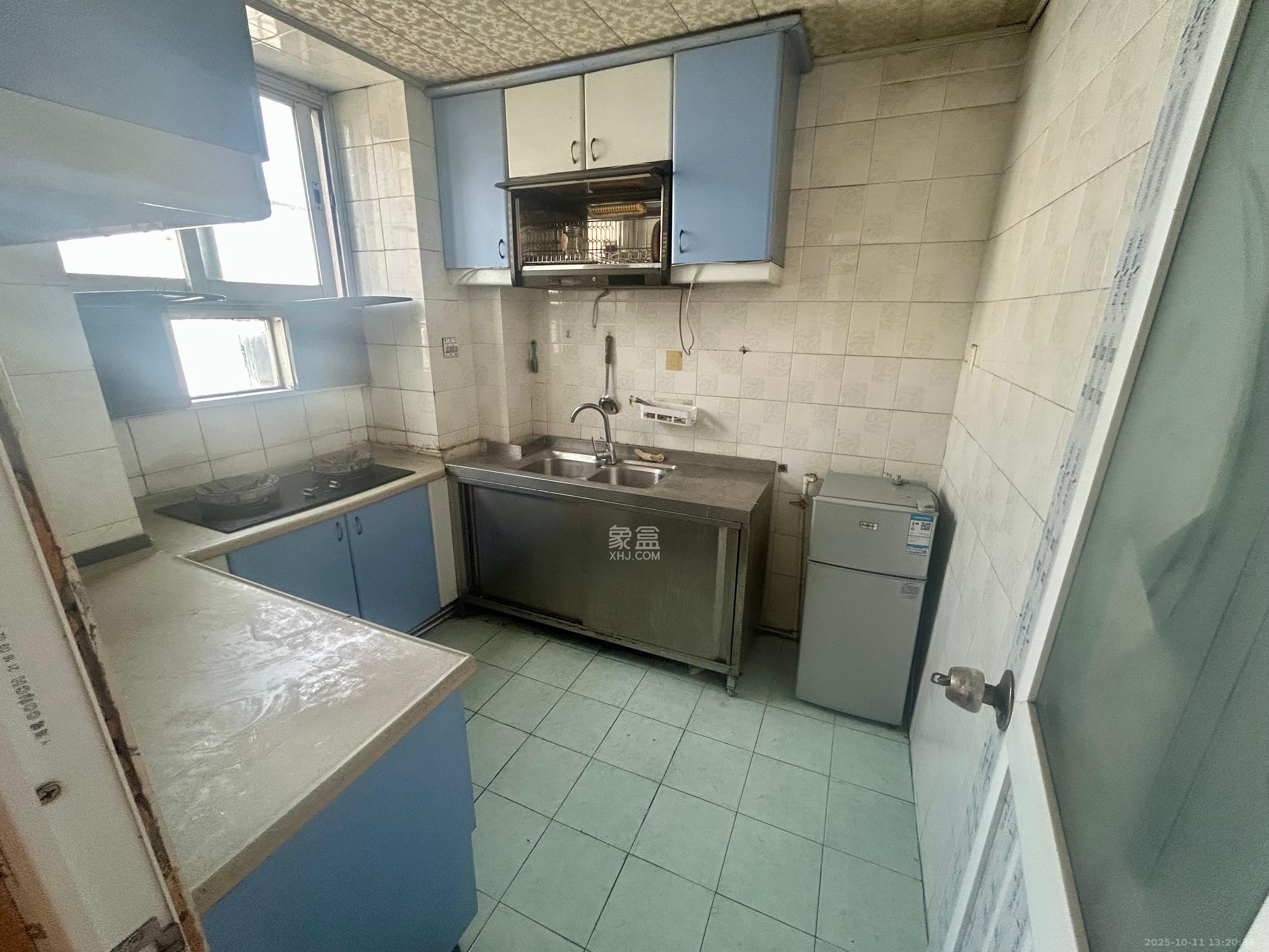 狮子山二片  2室1厅0卫    1300.0元/月 狮子山二片  2室1厅0卫    1300.0元/月室内图1