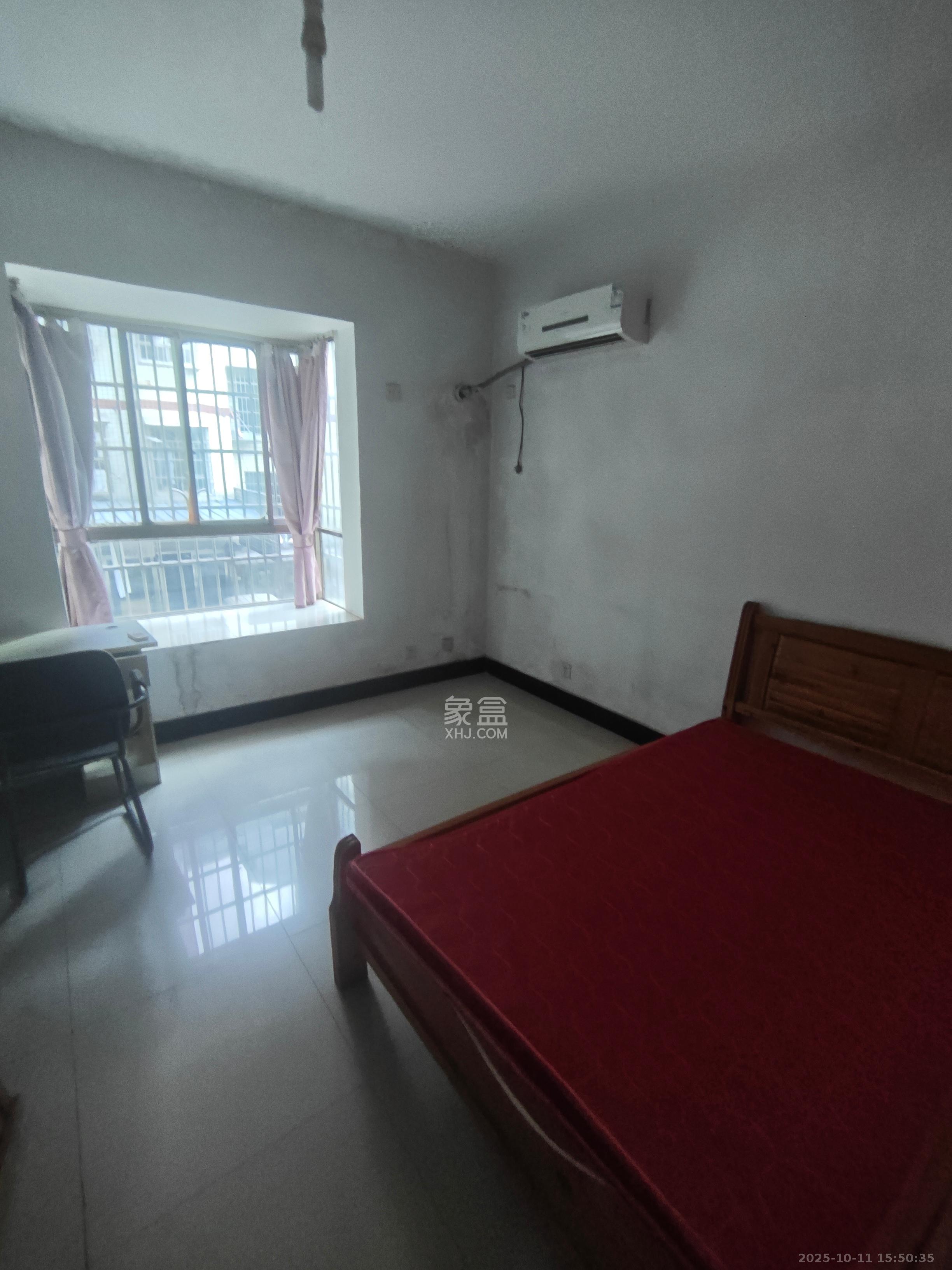 金石蓉园 2室1厅1卫 1500.0元/月 金石蓉园 2室1厅1卫 1500.0元/月室内图