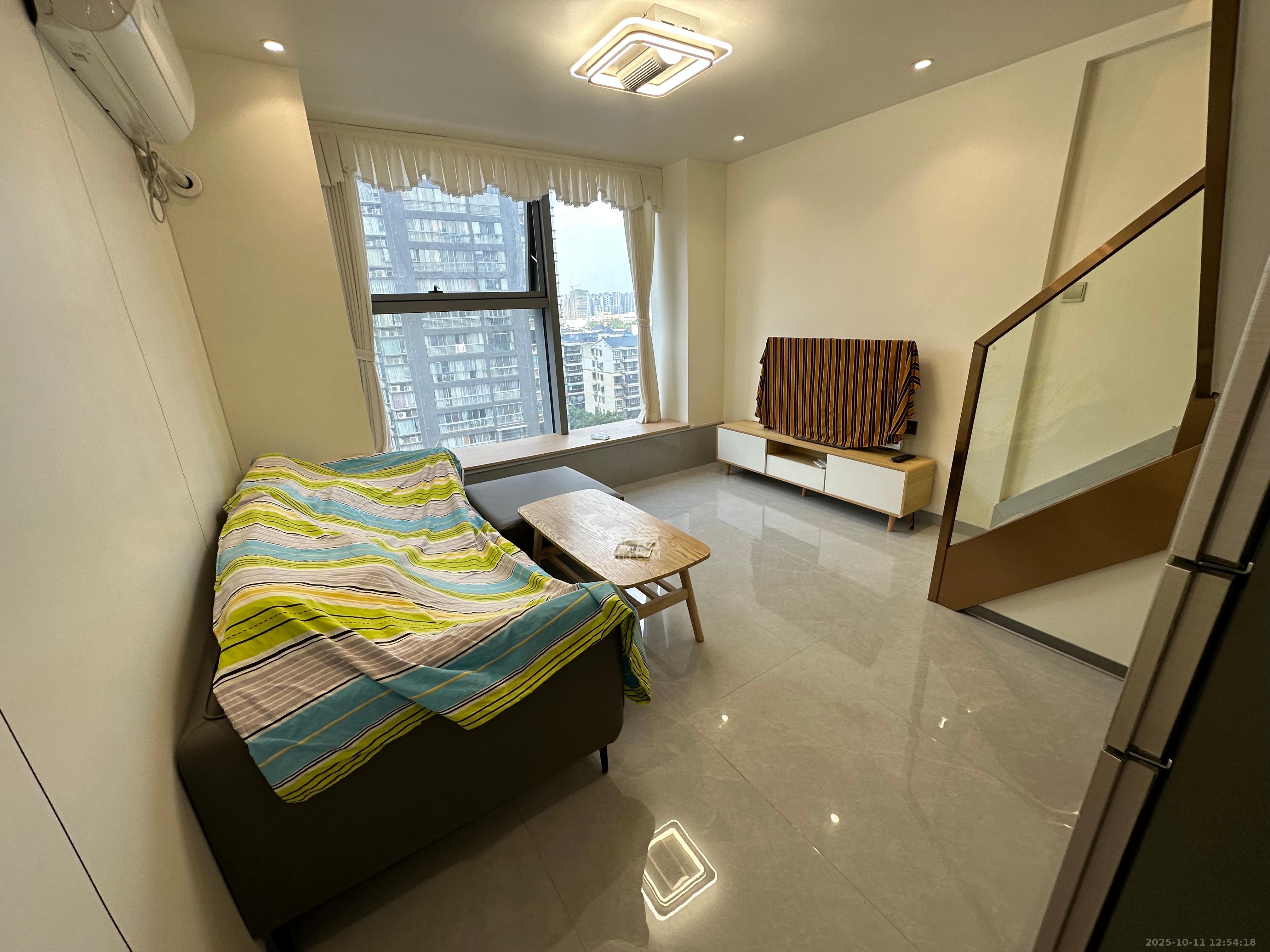 君悦新天地 2室2厅2卫 2800.0元/月 君悦新天地 2室2厅2卫 2800.0元/月室内图