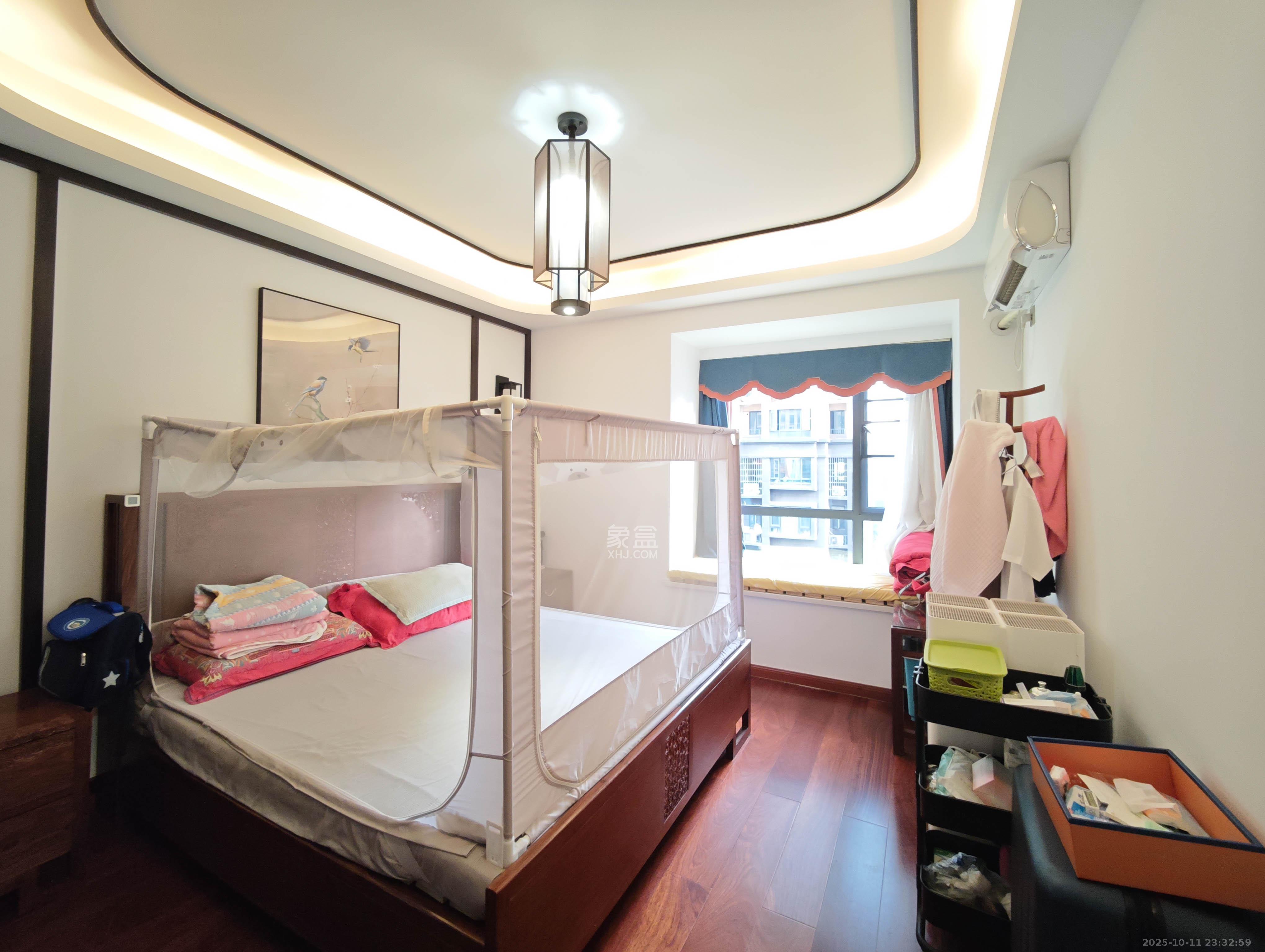 西湖鸿运佳苑  3室2厅2卫    98.0万 西湖鸿运佳苑  3室2厅2卫    98.0万卧室