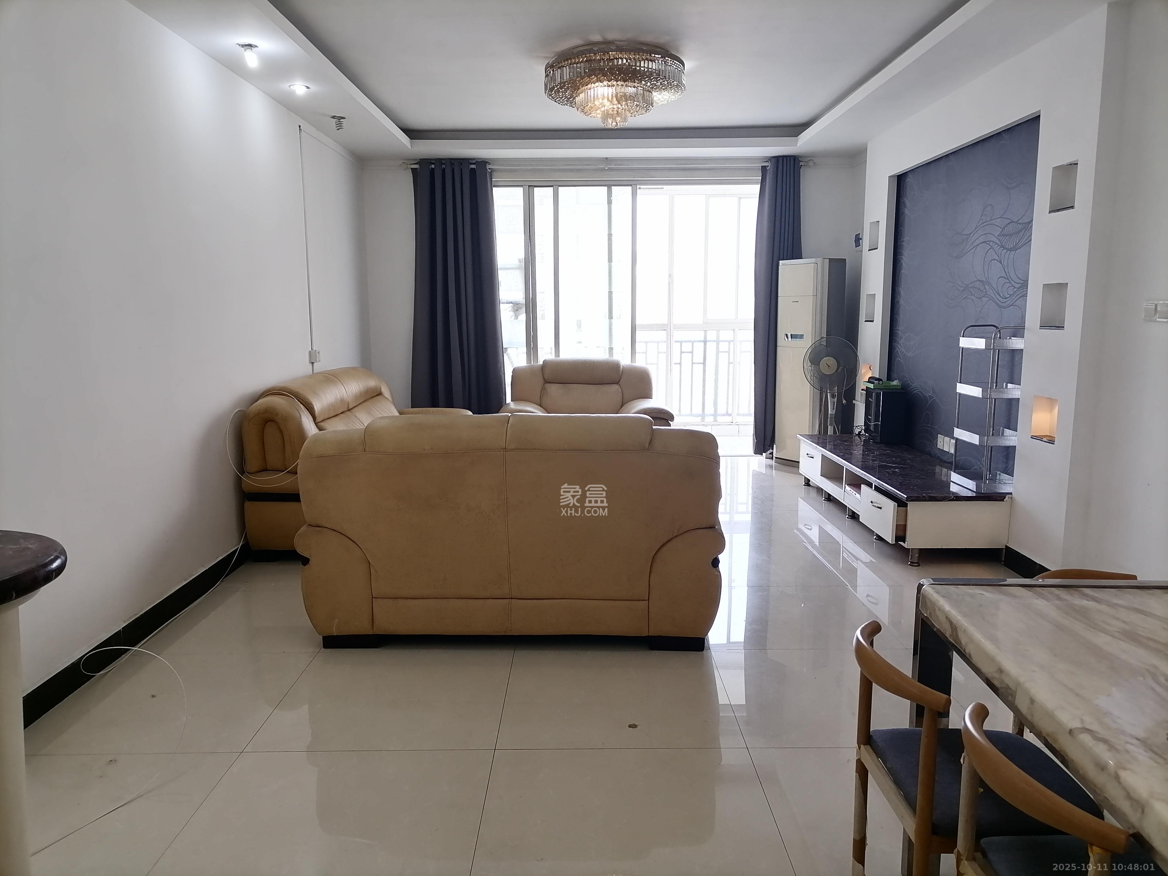 顺天黄金海岸 3室2厅1卫 2500.0元/月 顺天黄金海岸 3室2厅1卫 2500.0元/月室内图