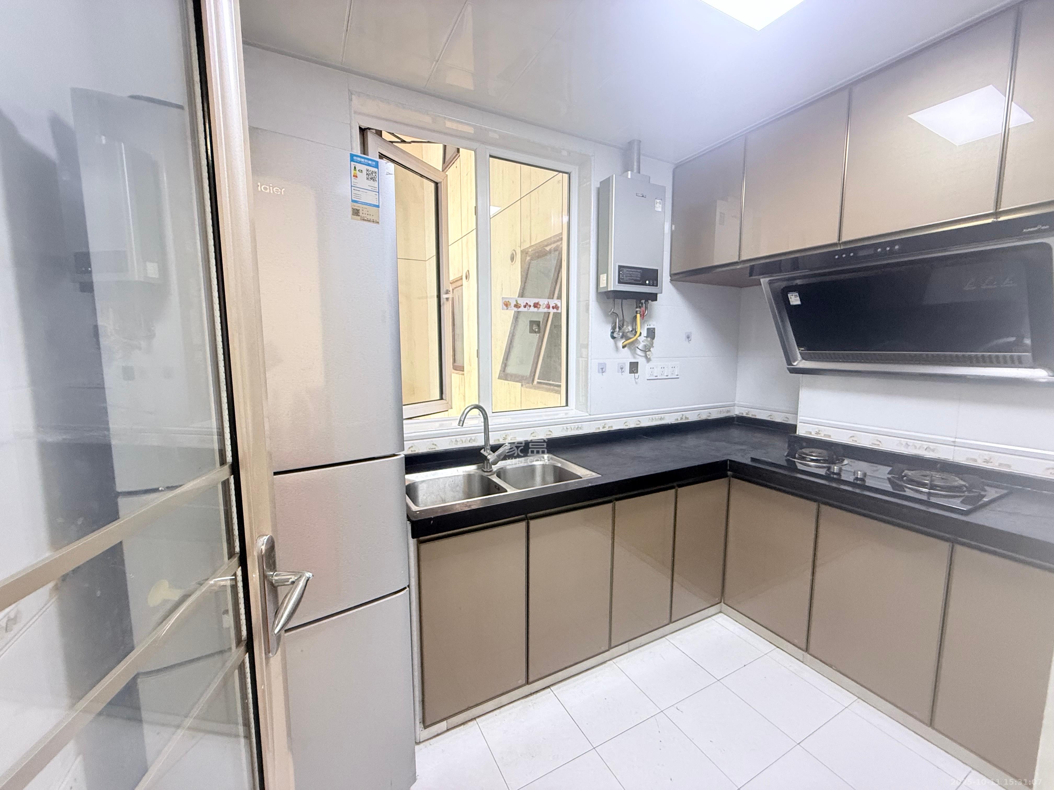 绿地之窗 2室1厅1卫 2000.0元/月 绿地之窗 2室1厅1卫 2000.0元/月室内图