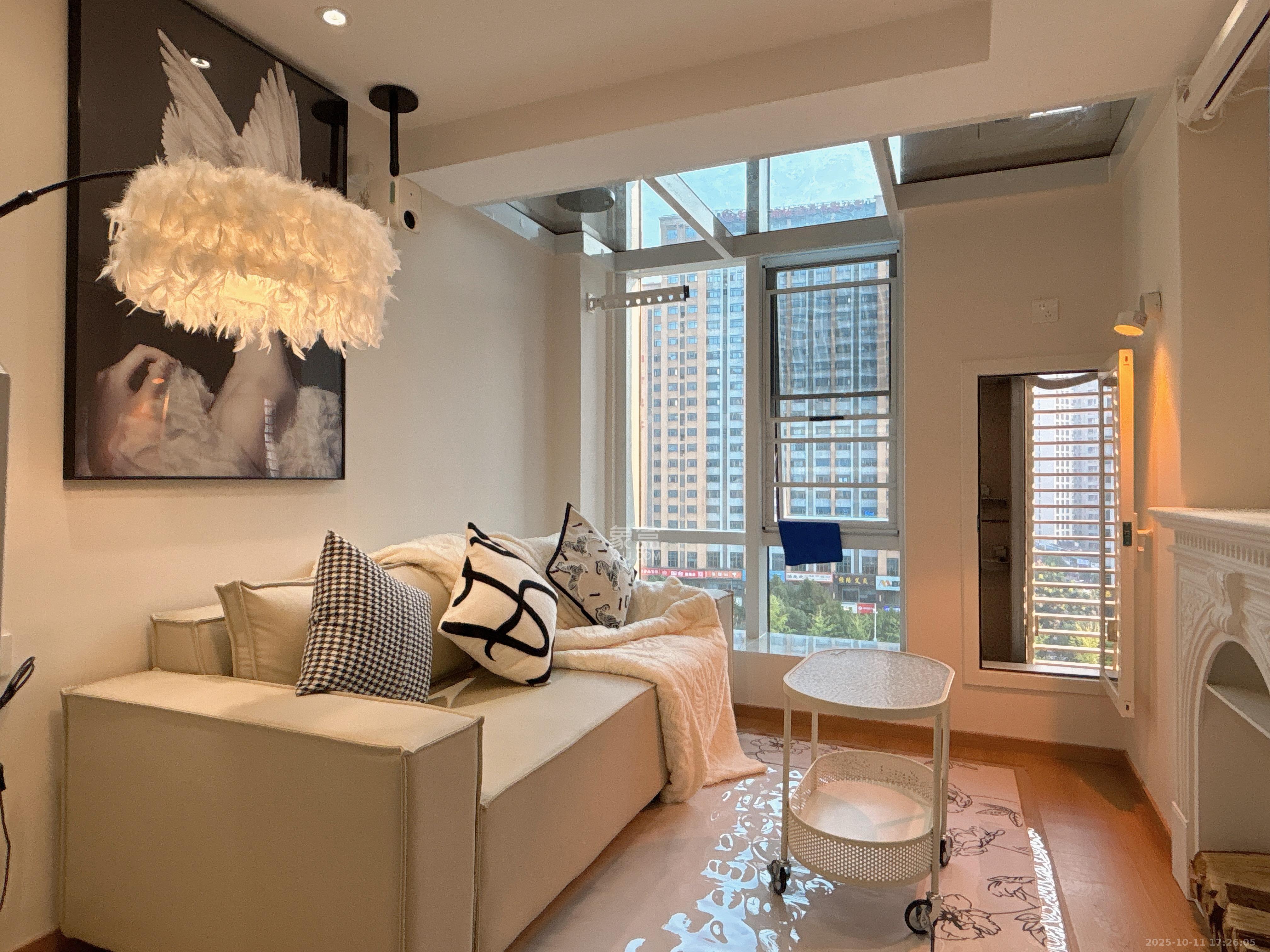 珠江花城好世界  2室1厅1卫    2400.0元/月室内图