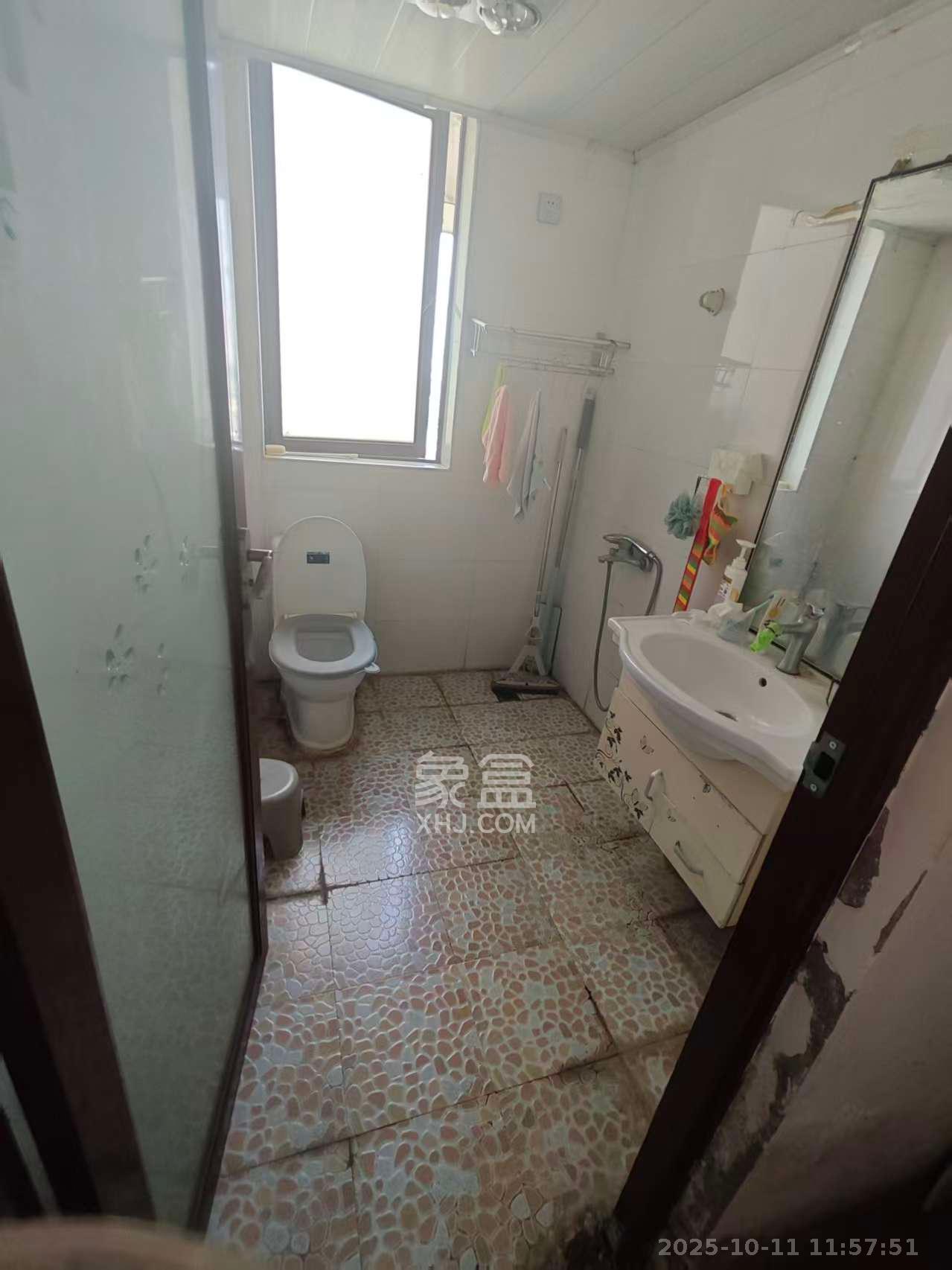 西城龙庭 2室2厅1卫 1900.0元/月 西城龙庭 2室2厅1卫 1900.0元/月室内图