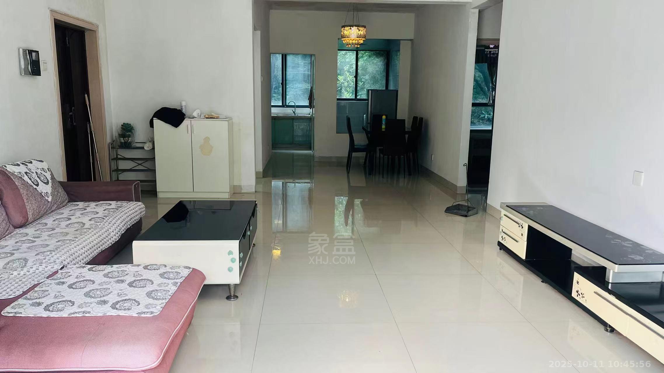 山水国际 3室2厅2卫 1500.0元/月 山水国际 3室2厅2卫 1500.0元/月室内图