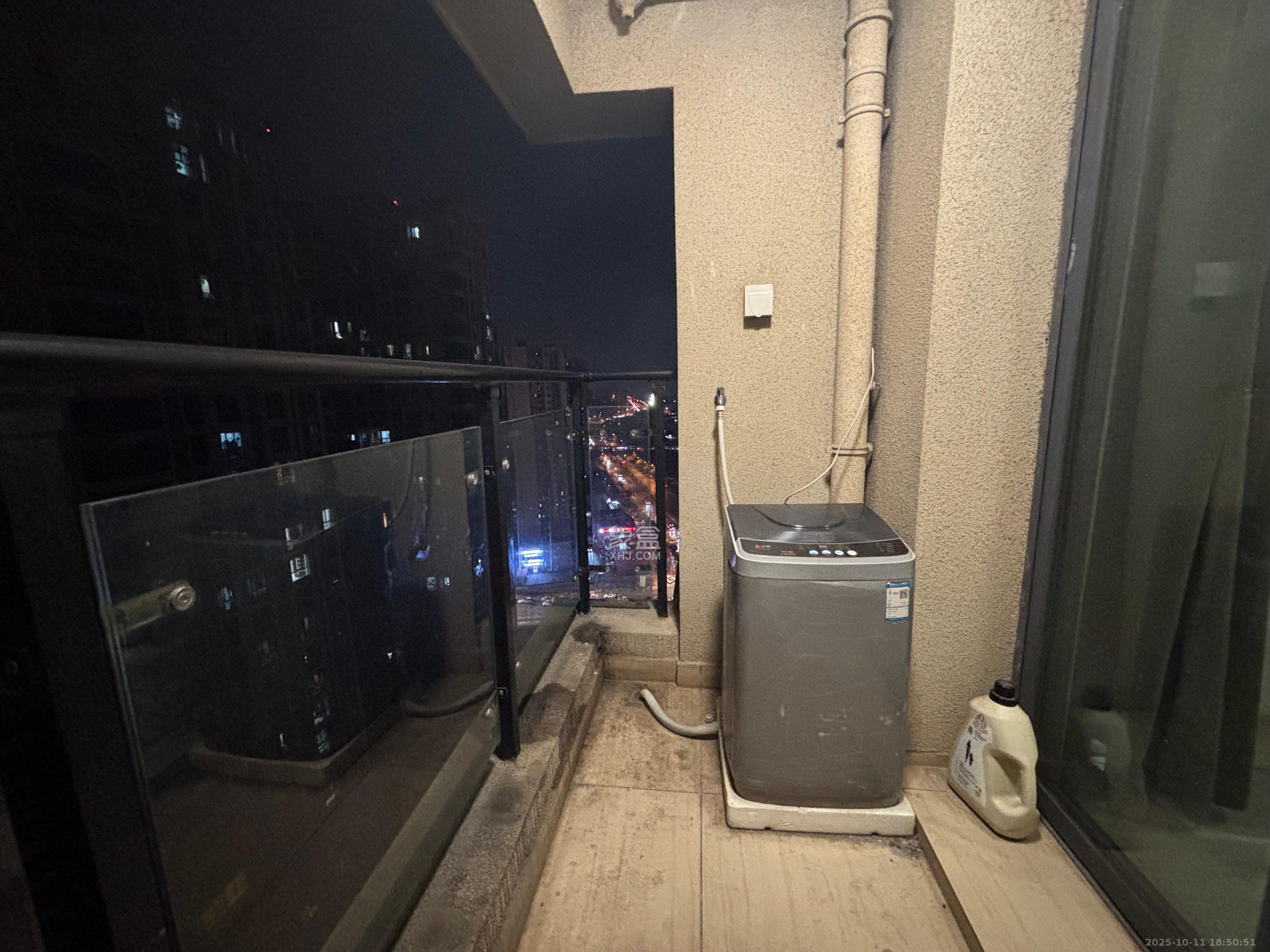 碧桂园南城首府（东宸林海）  3室2厅1卫    1800.0元/月室内图