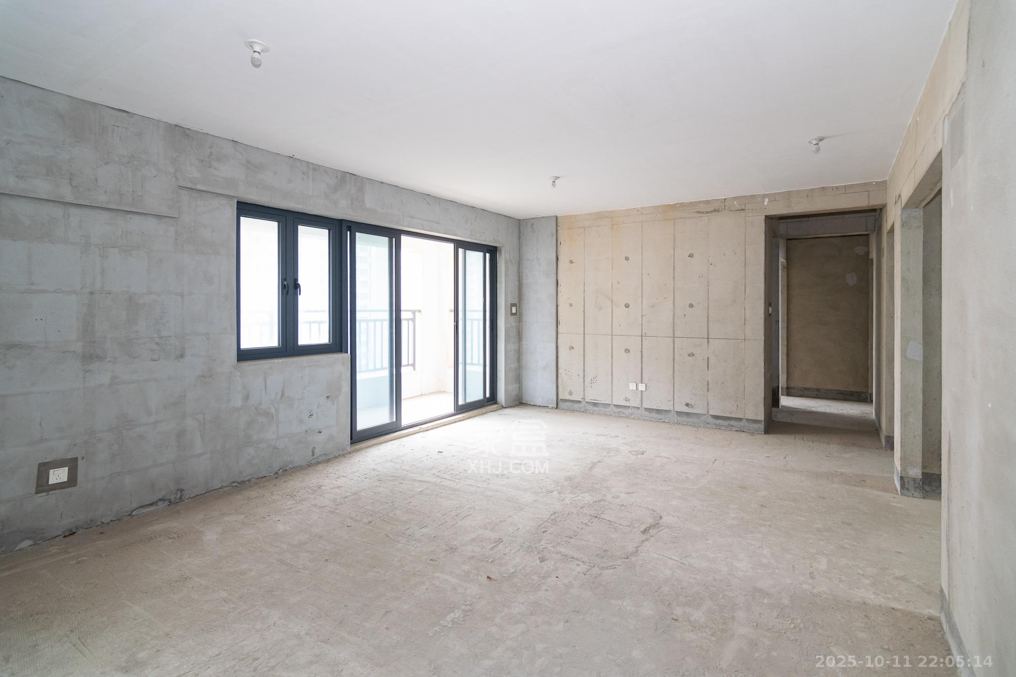 中粮鸿云  4室2厅2卫    80.0万